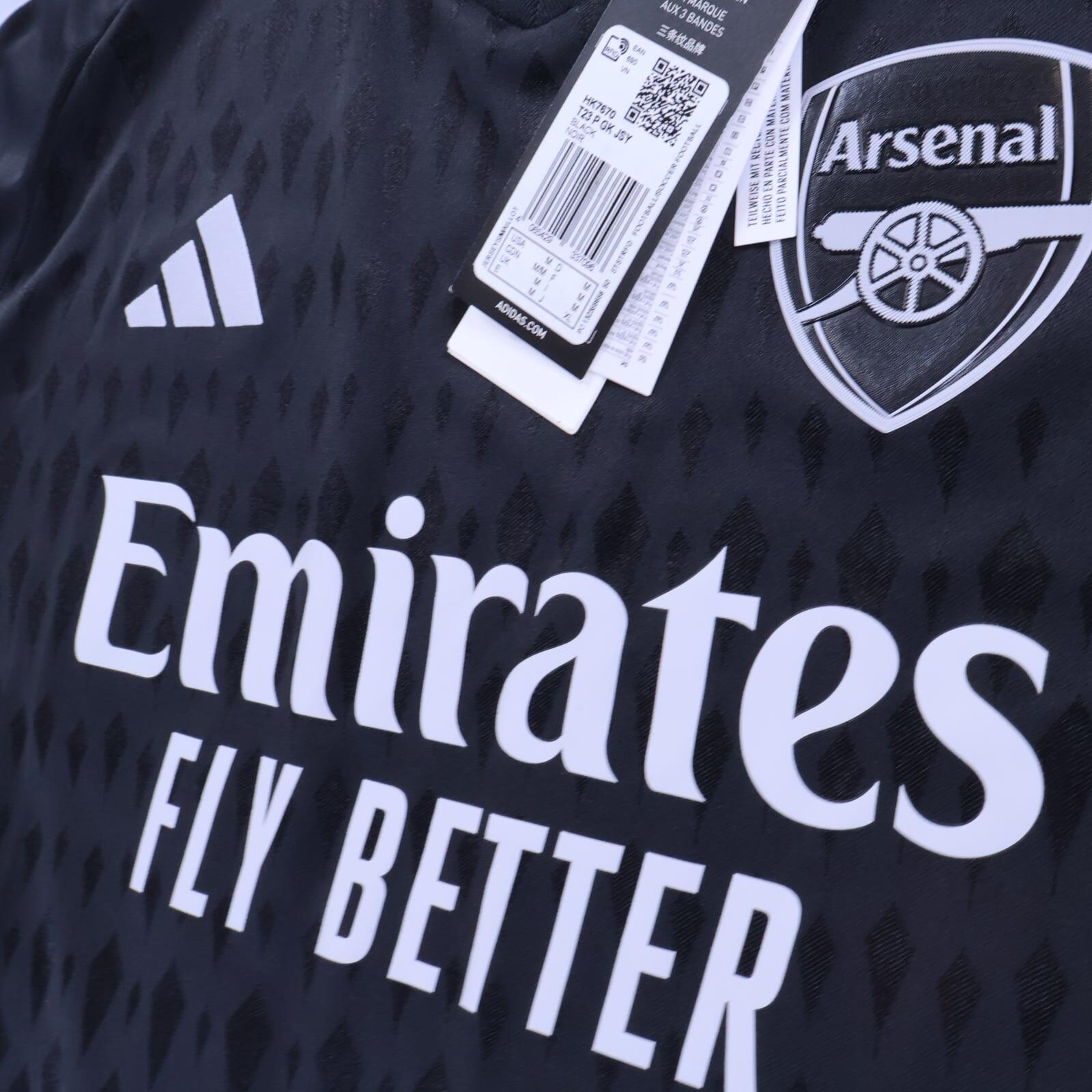*NWT* Arsenal Raya #22 2023/24 Goalkeeper Shirt - M