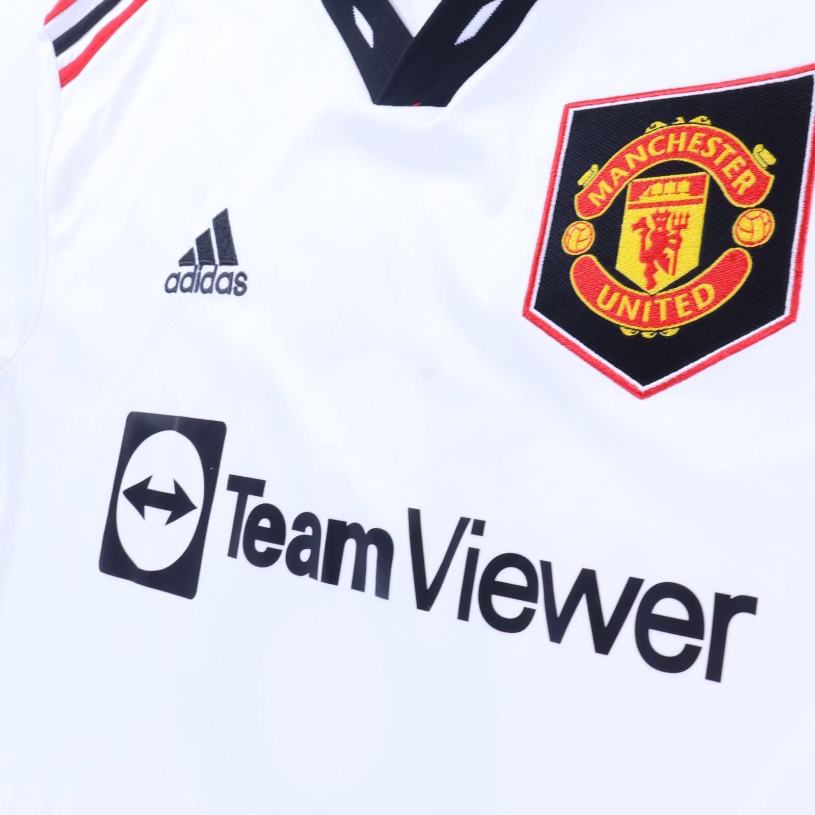 Manchester United B. Fernandes #8 2022/23 Away Shirt - L