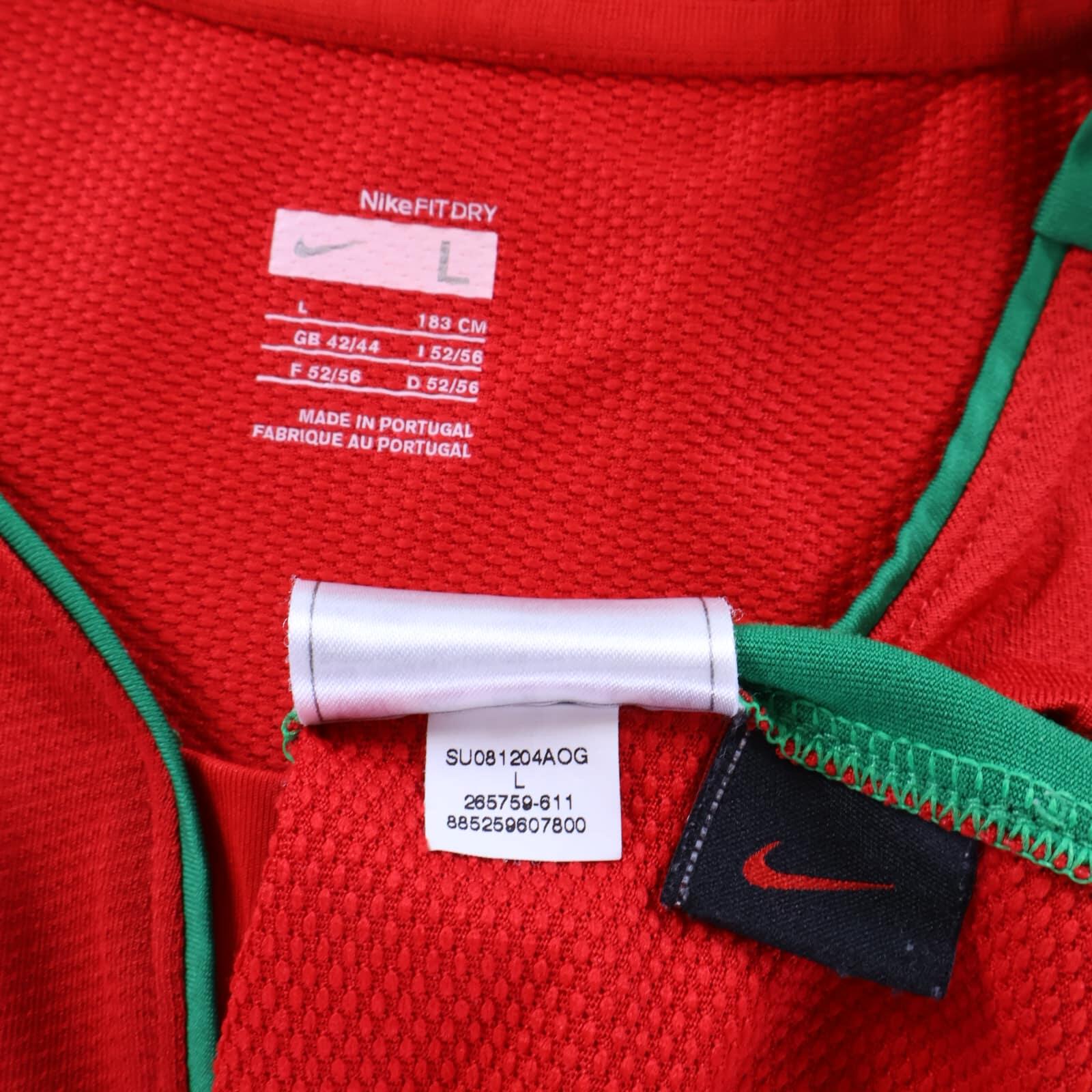Portugal Ronaldo #7 2008/10 Home Shirt - L