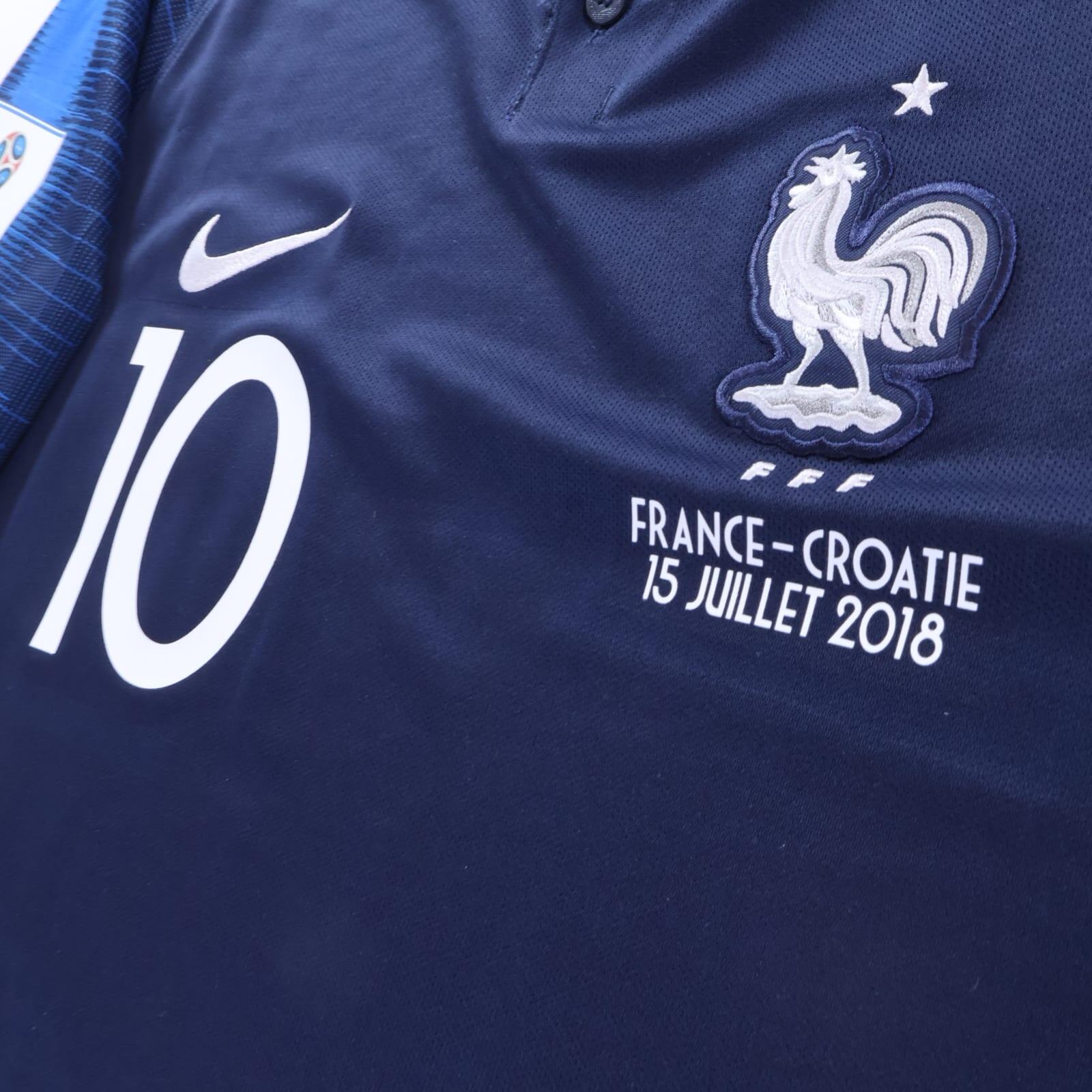 *MINT* France Mbappé #10 2018/19 Home Shirt - L