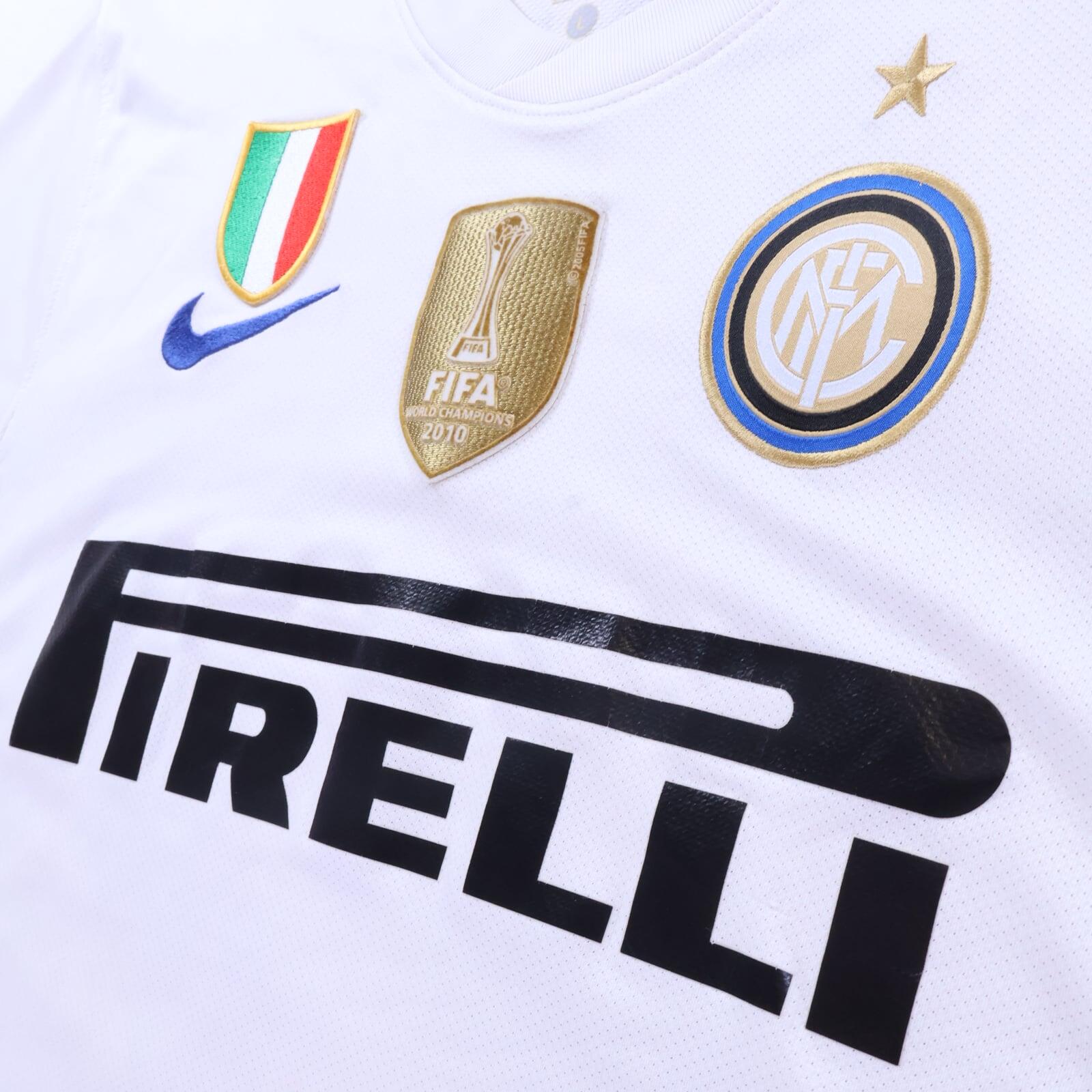 Inter Milan Milito #22 2010/11 Away Shirt - L