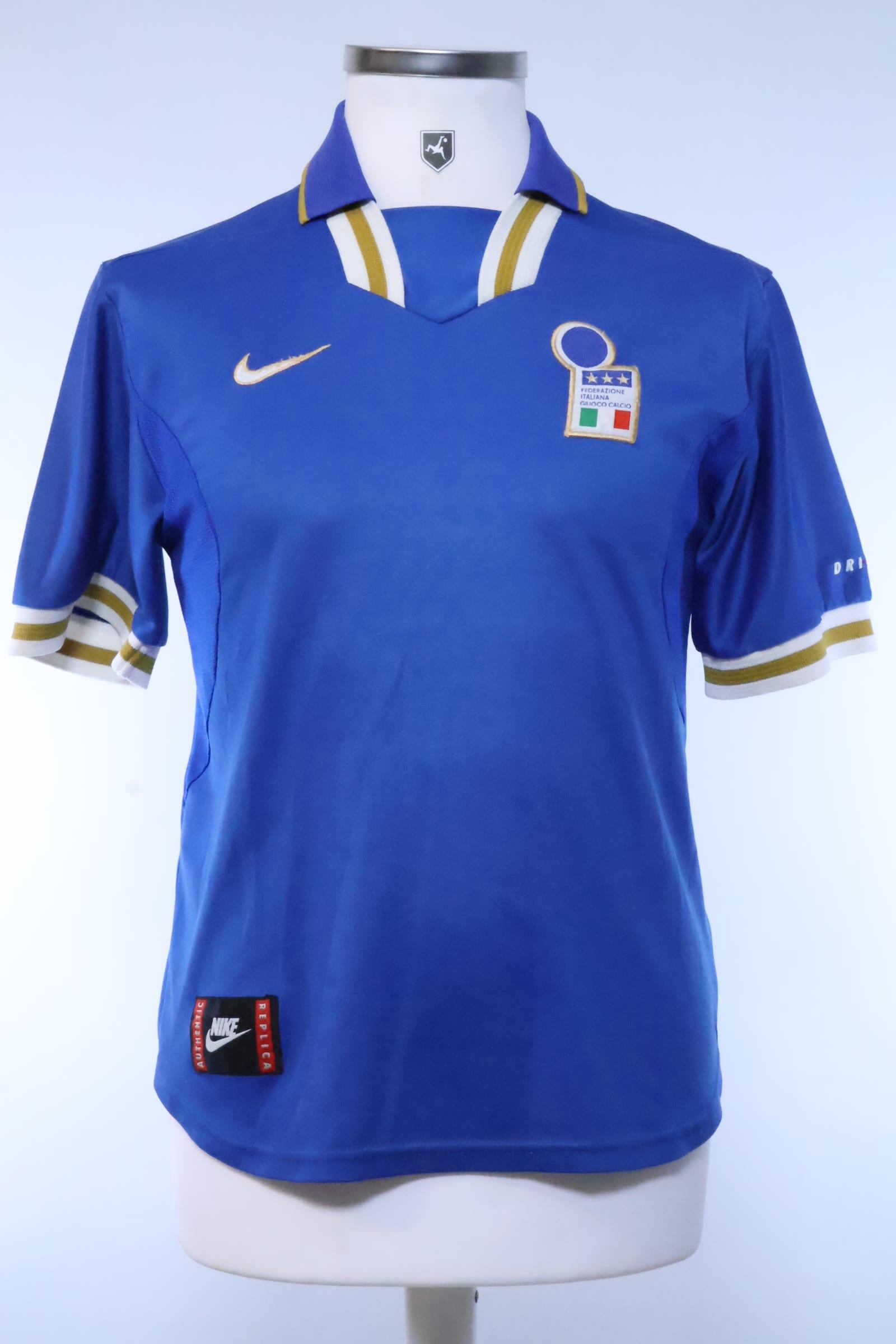 Italy 1996/97 Home Shirt - SAuthentic Original Football Shirt