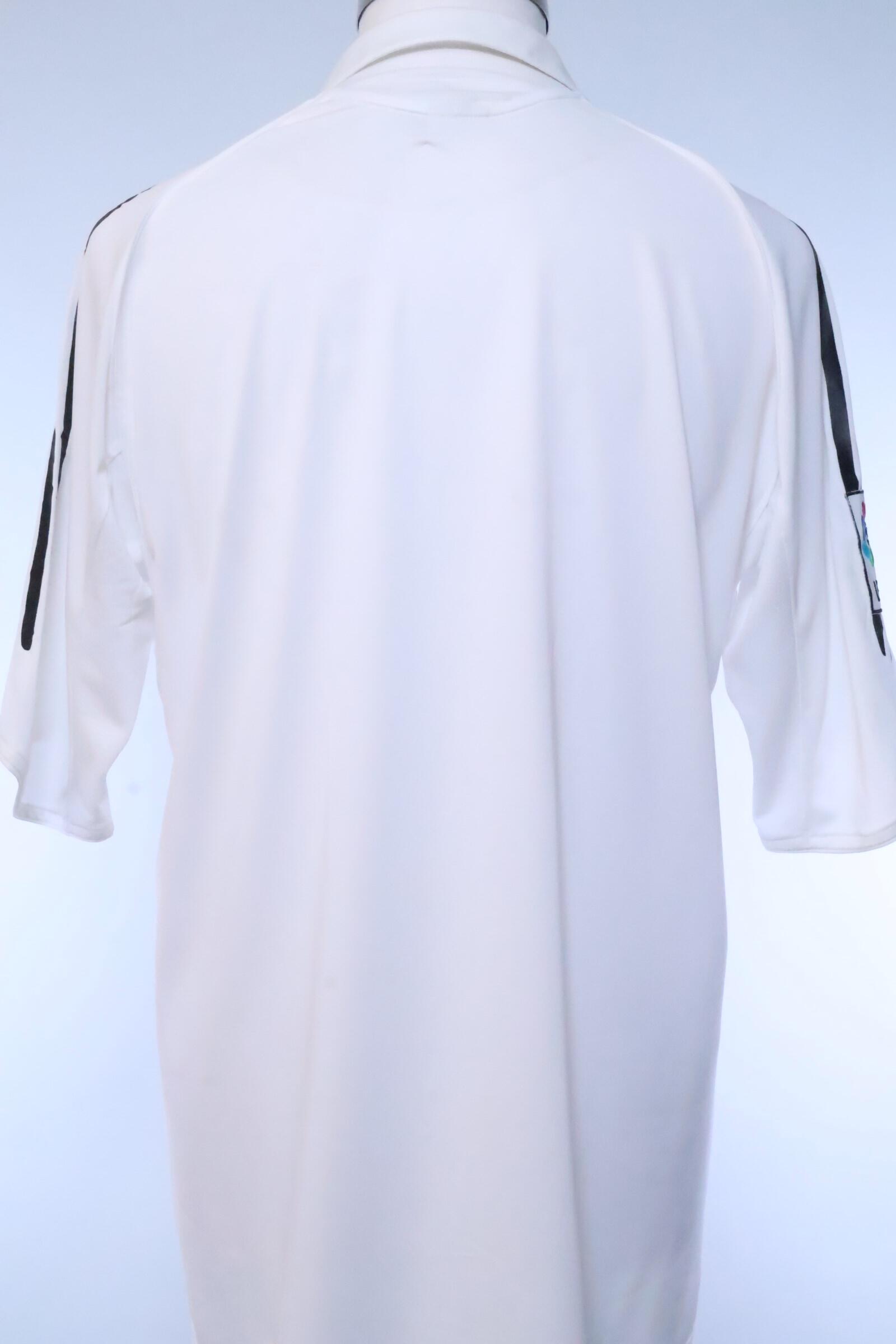 Real Madrid 2005/06 Home Shirt - M Authenic Original Football Shirt