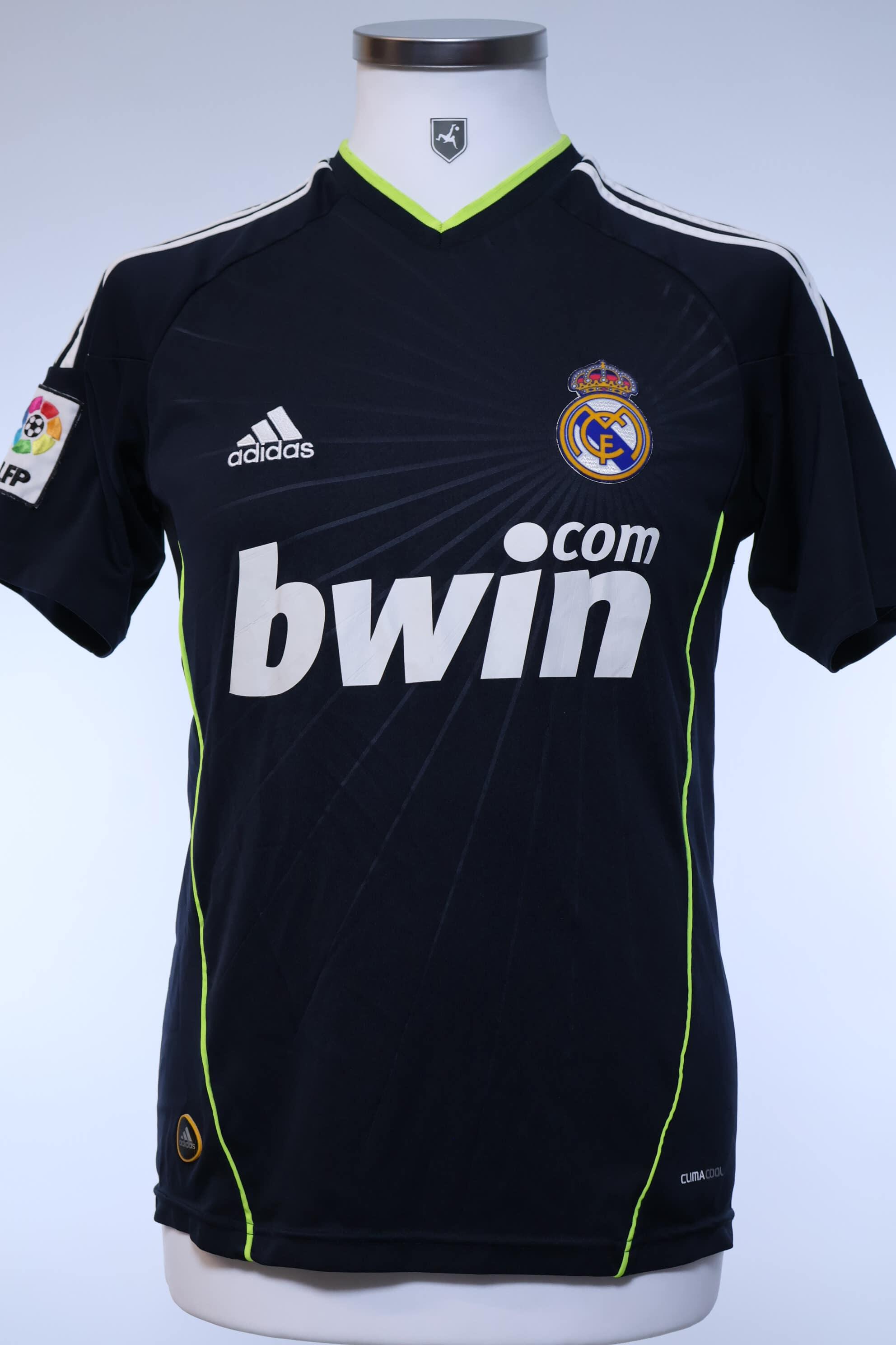 Real Madrid Ronaldo #7 2010/11 Away Shirt - S- BACK