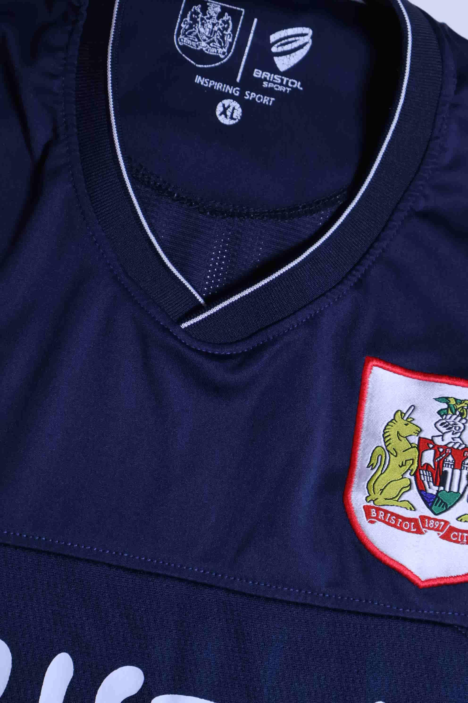 Bristol City F.C 2025/26 Training Shirt - XL- TAGS