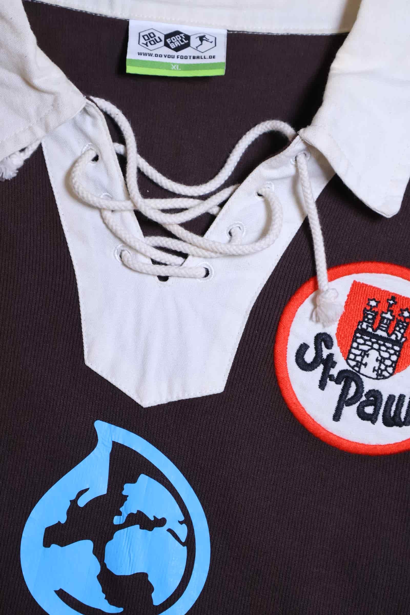 St.Pauli #14 2009/10 Home Shirt - Long Sleeve - M- TAGS