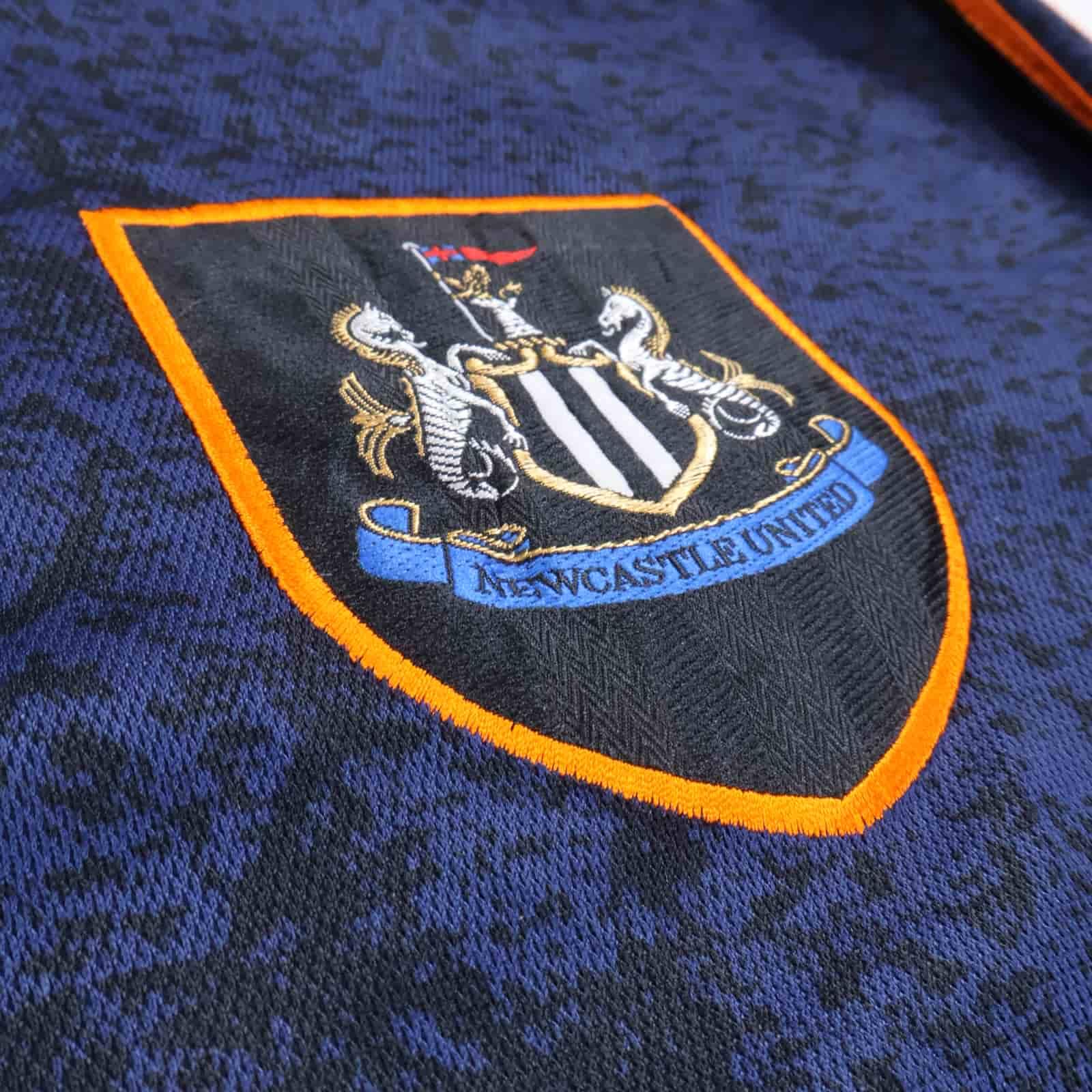 Newcastle United 1997/98 Away Shirt - XL