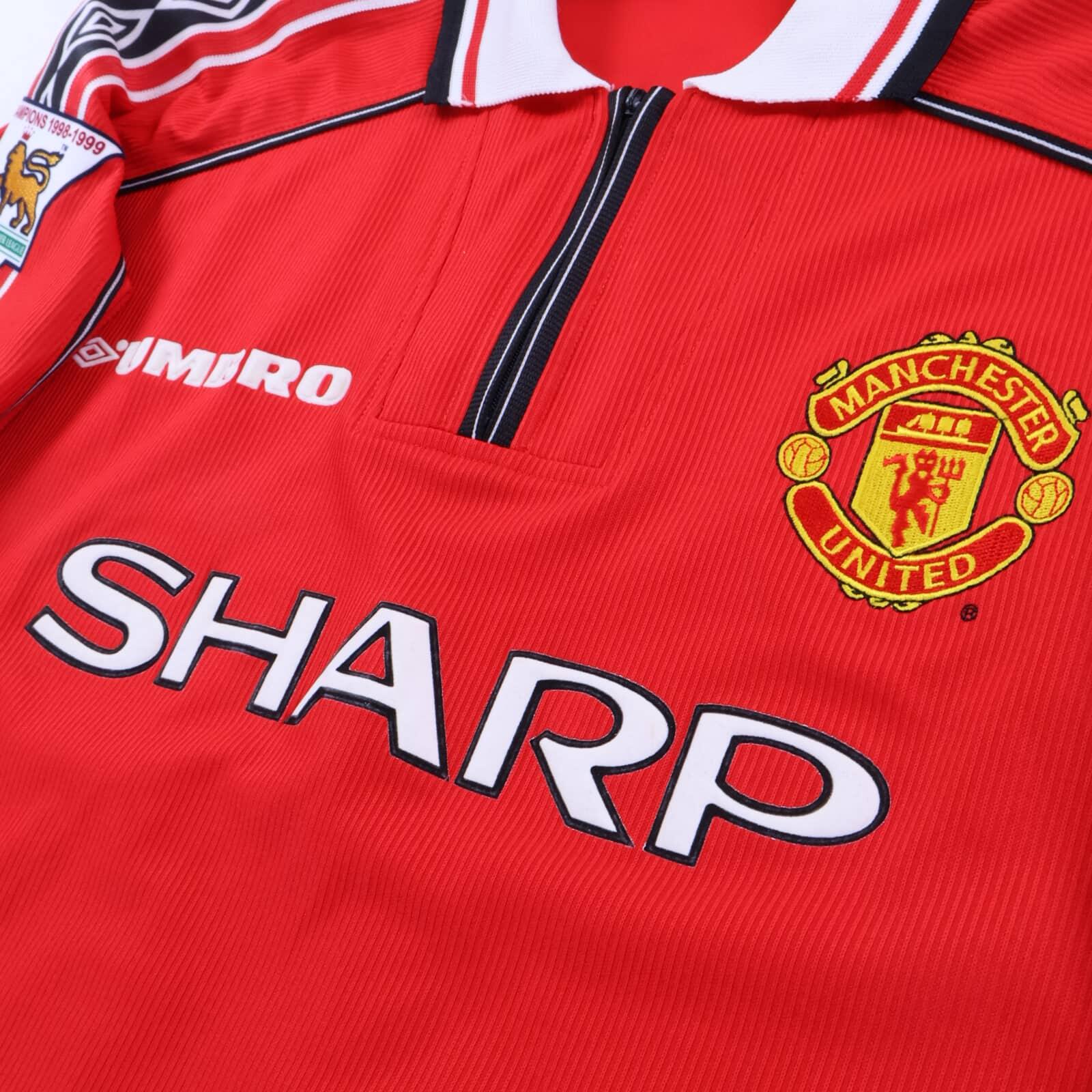 Manchester United Butt #8 1998/99 Home Shirt - M