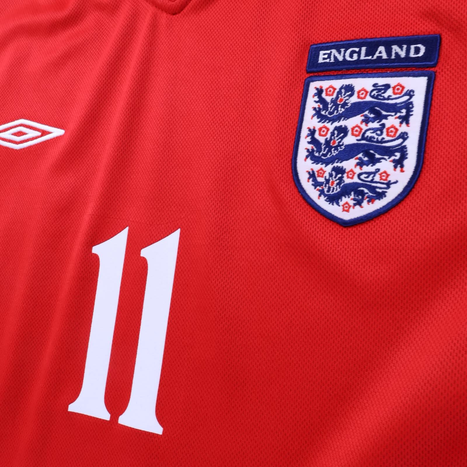 England Heskey #11 2002/04 Away Shirt - Reversible - L- TAGS