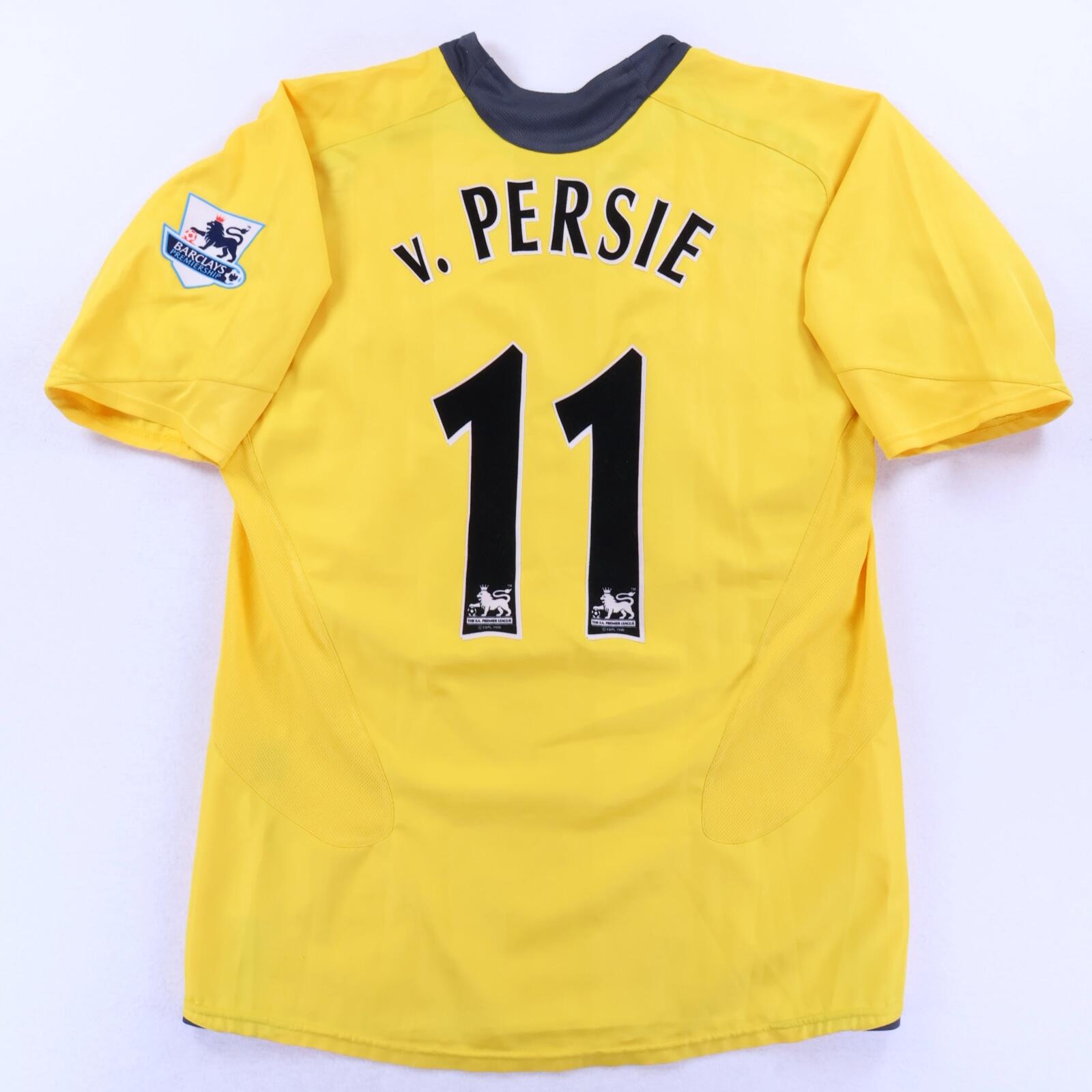 Arsenal V. Persie #11 2005/06 Away Shirt - M