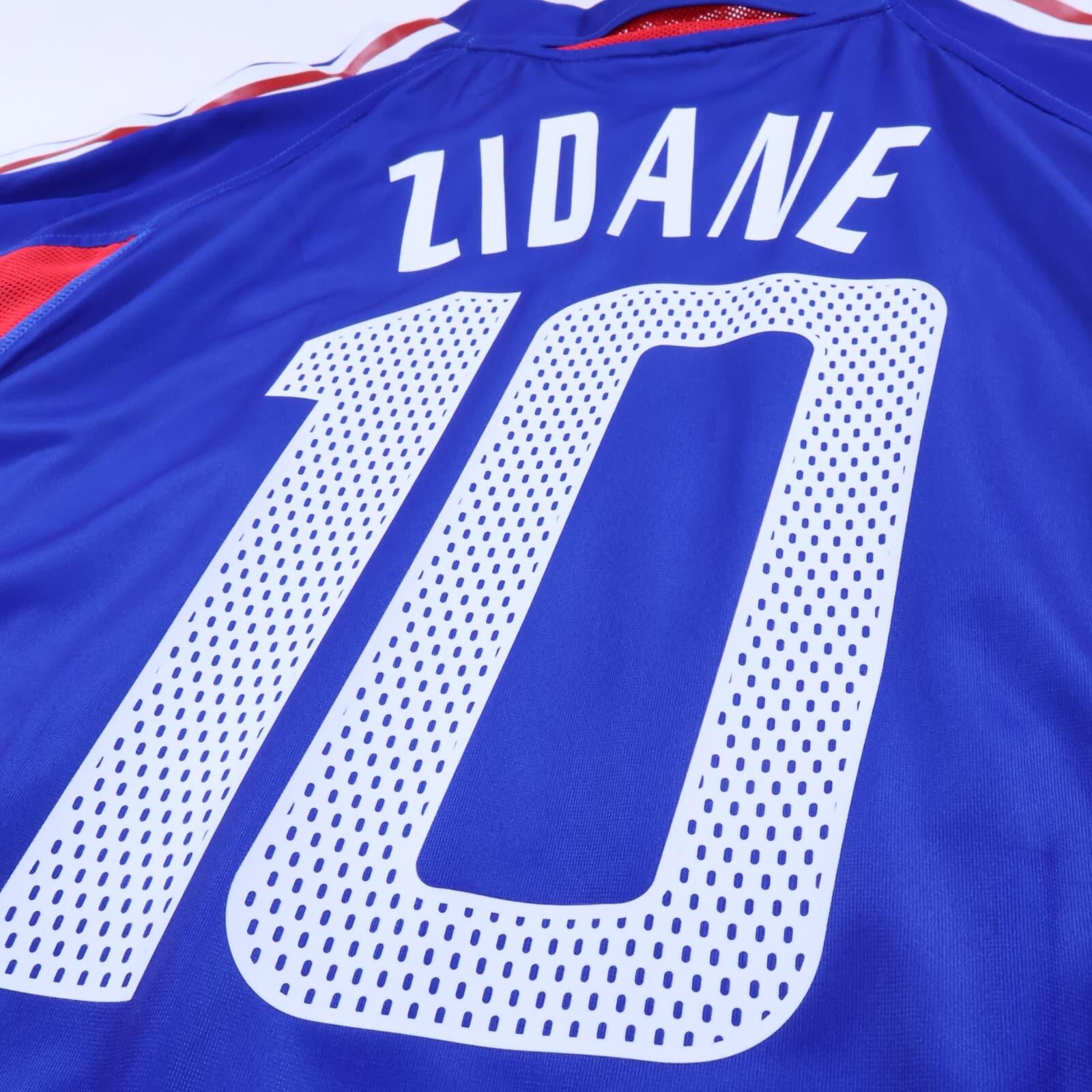 France Zidane #10 2004/06 Home Shirt - L