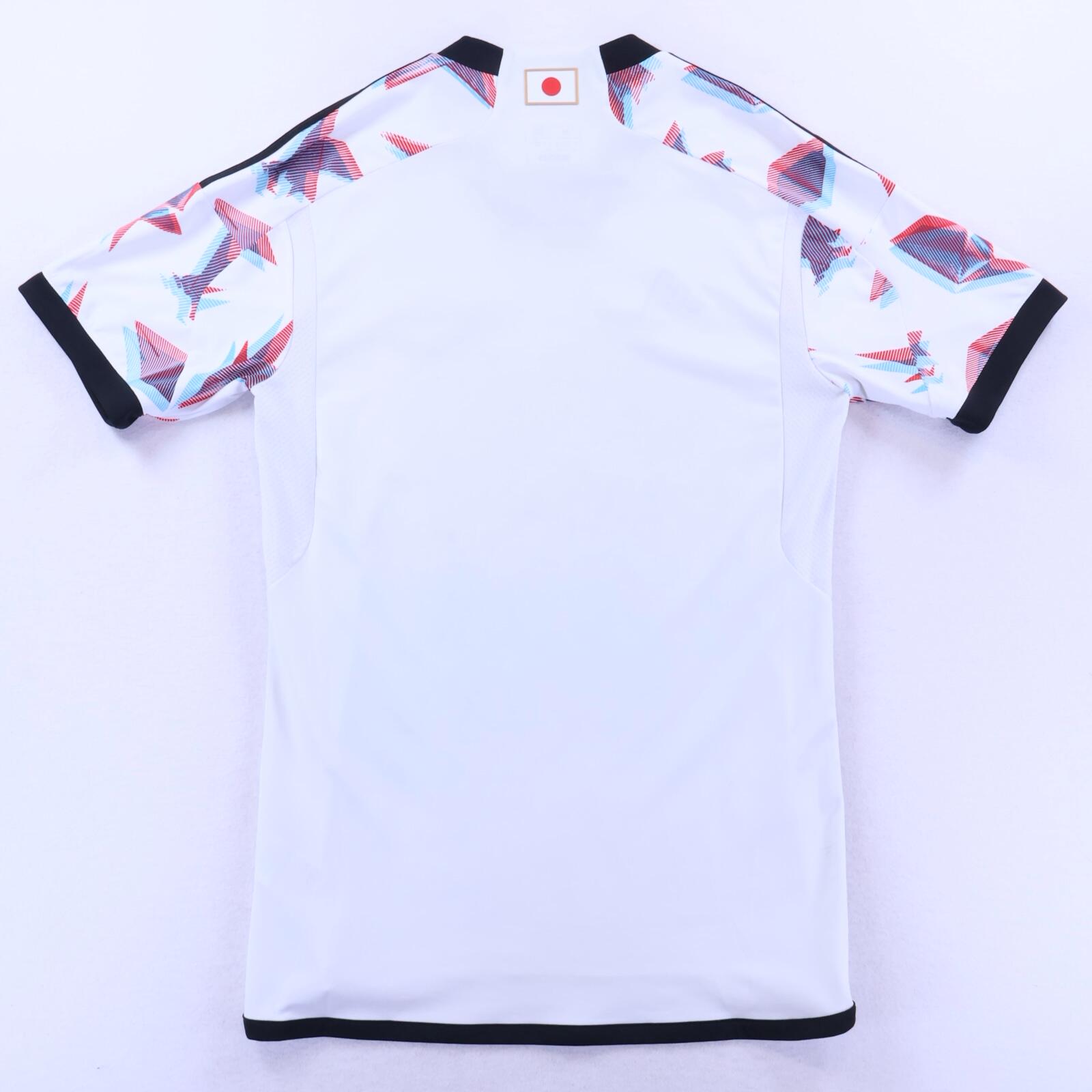 Japan 2022/23 Away Shirt - M