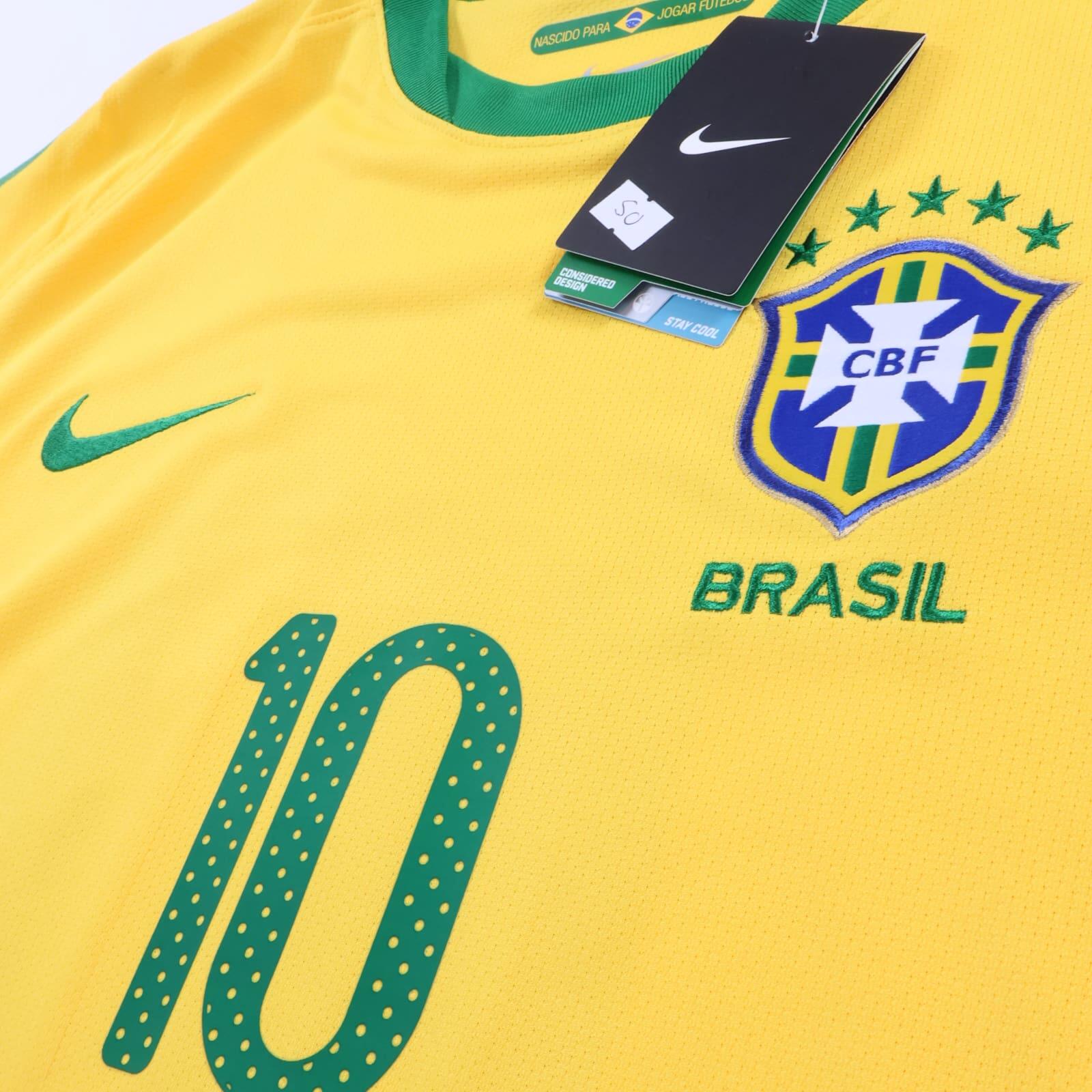 *NWT* Brazil Kaka #10 2010/11 Home Shirt - L