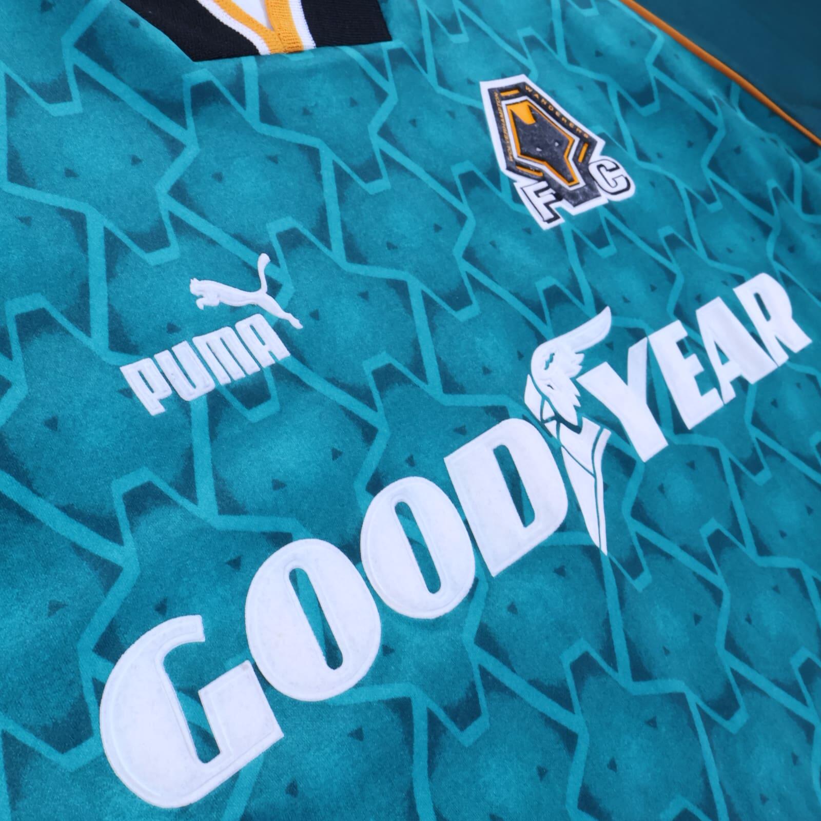 Wolverhampton Wanderers F.C 1996/97 Away Shirt - L