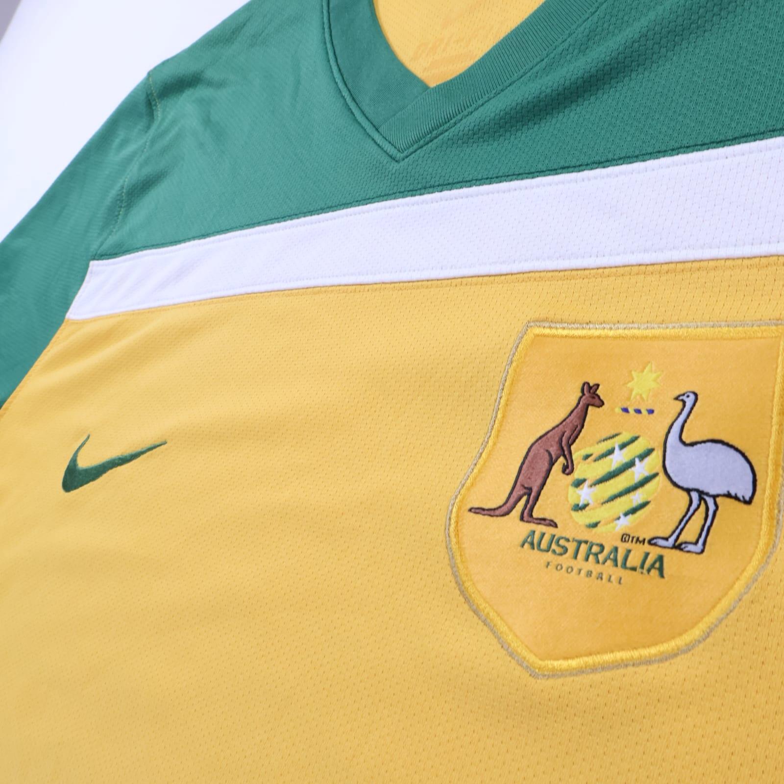 Australia 2010/11 Home Shirt - XL