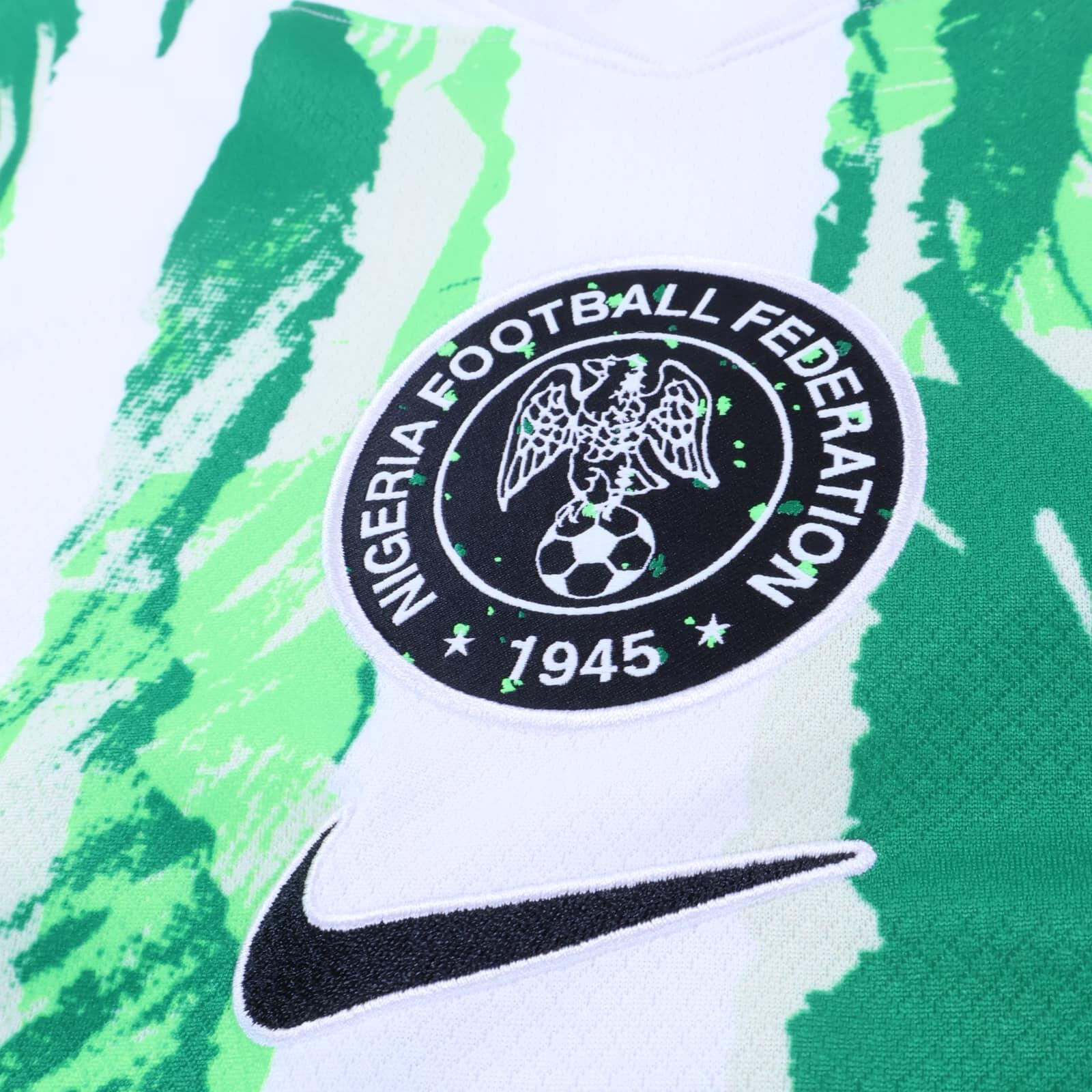 Nigeria 2025/26 Away Shirt - L