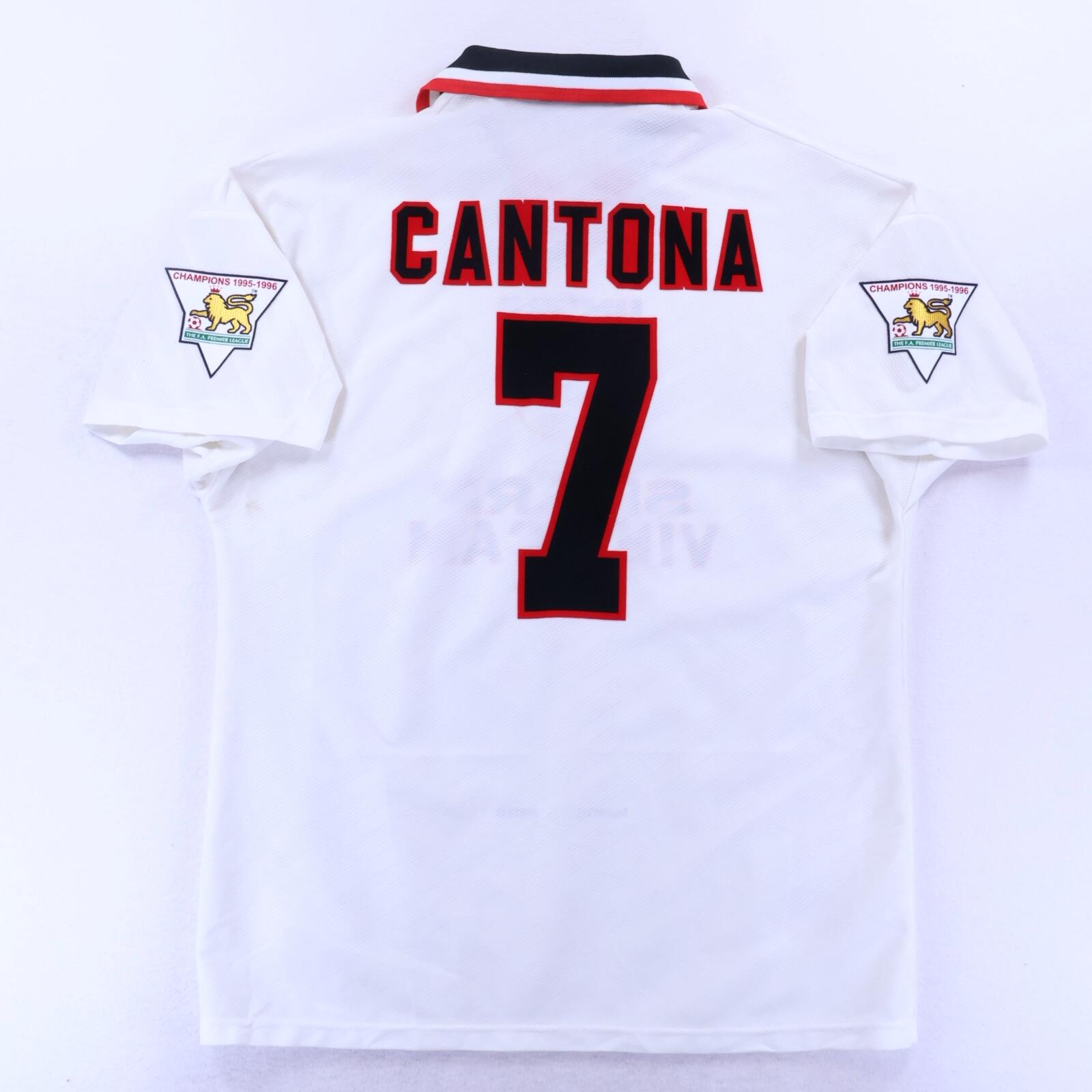 Manchester United Cantona #7 1996/97 Away Shirt - L