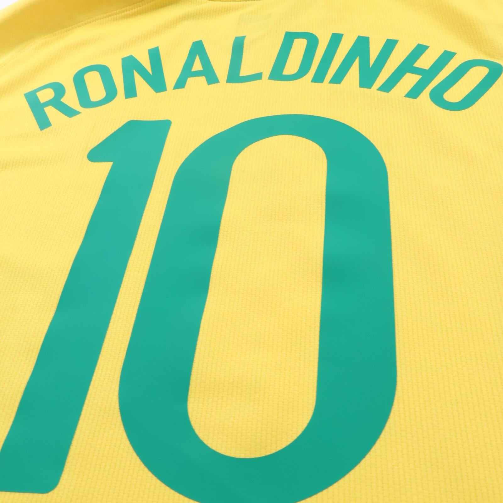 Brazil Ronaldinho #10 2008/10 Home Shirt - M