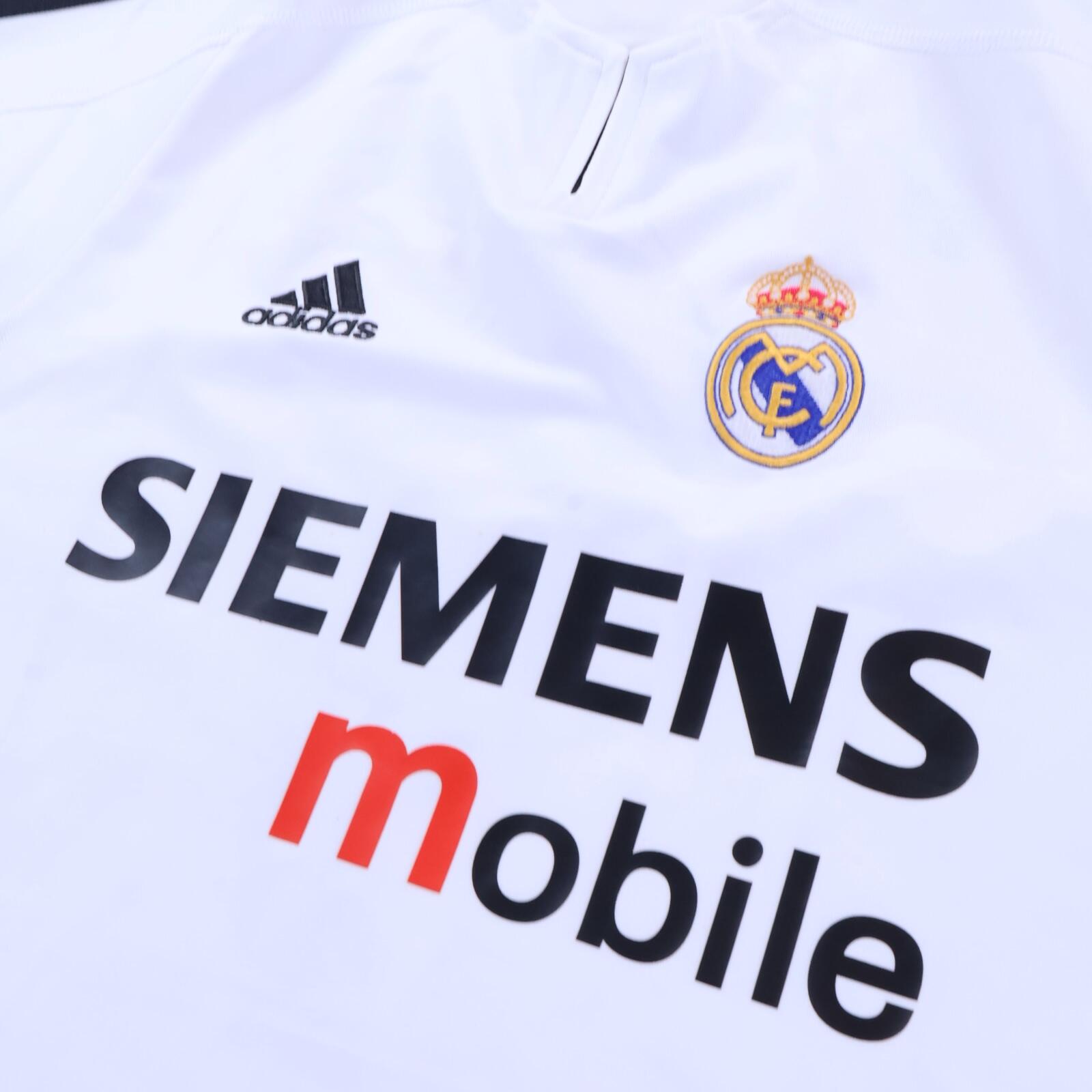 Real Madrid Ronaldo #9 2005/06 Home Shirt - S