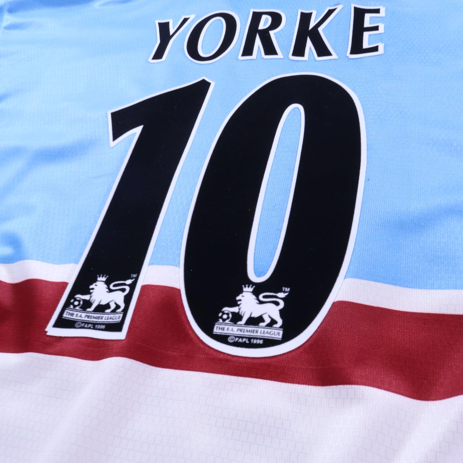 Aston Villa Yorke #10 1997/98 Away Shirt - L