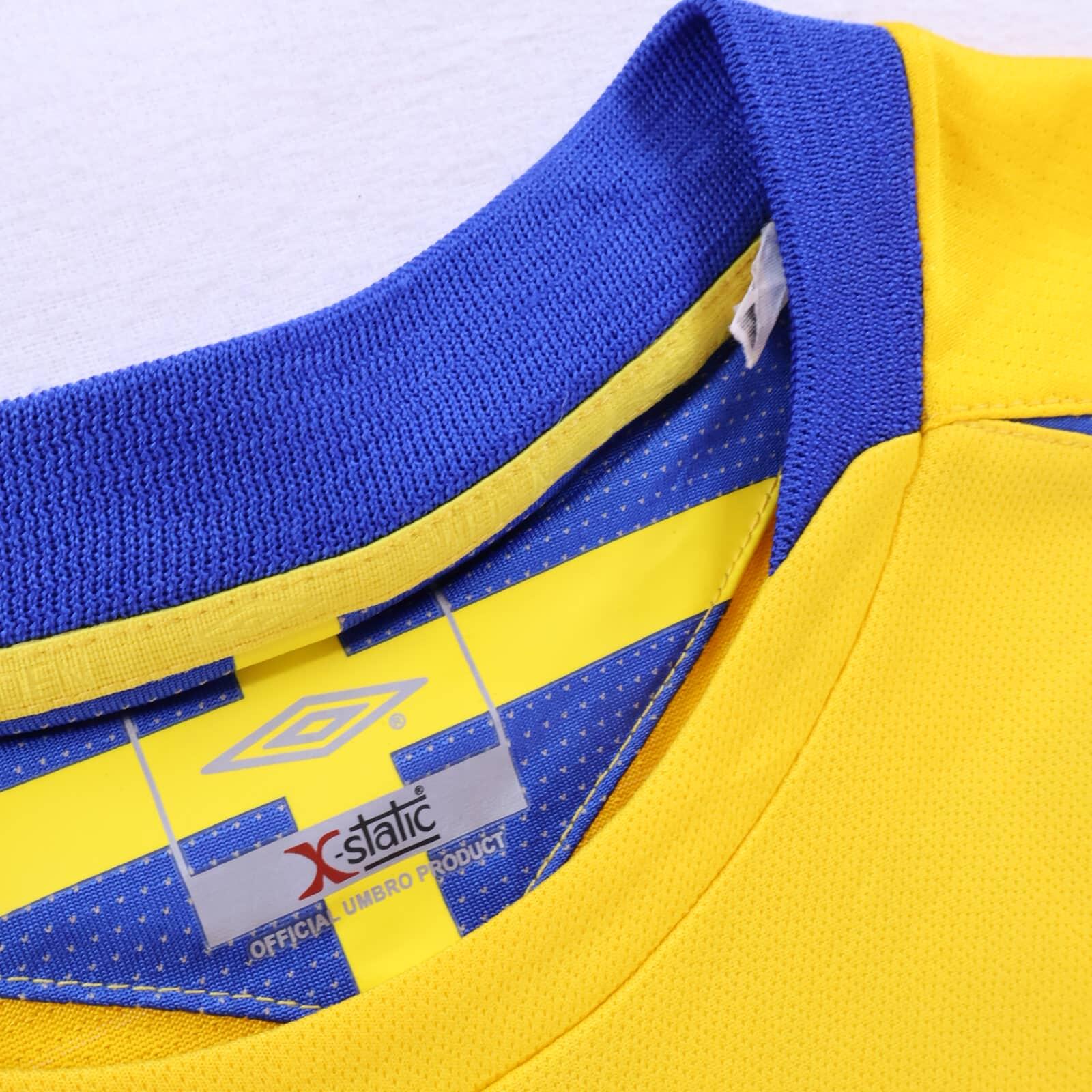 *MINT* Sweden 2005/06 Home Shirt - L