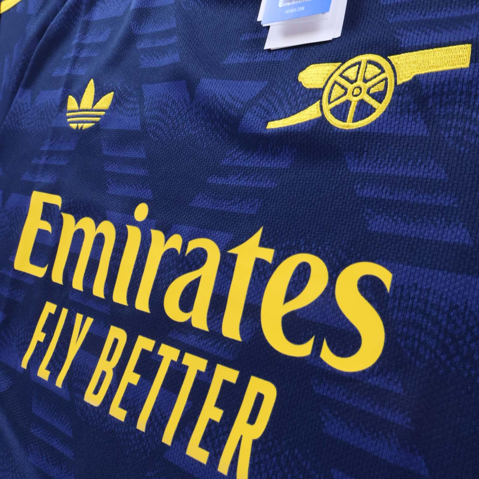 *NWT* Arsenal Saka #7 2026/27 Away Shirt - L