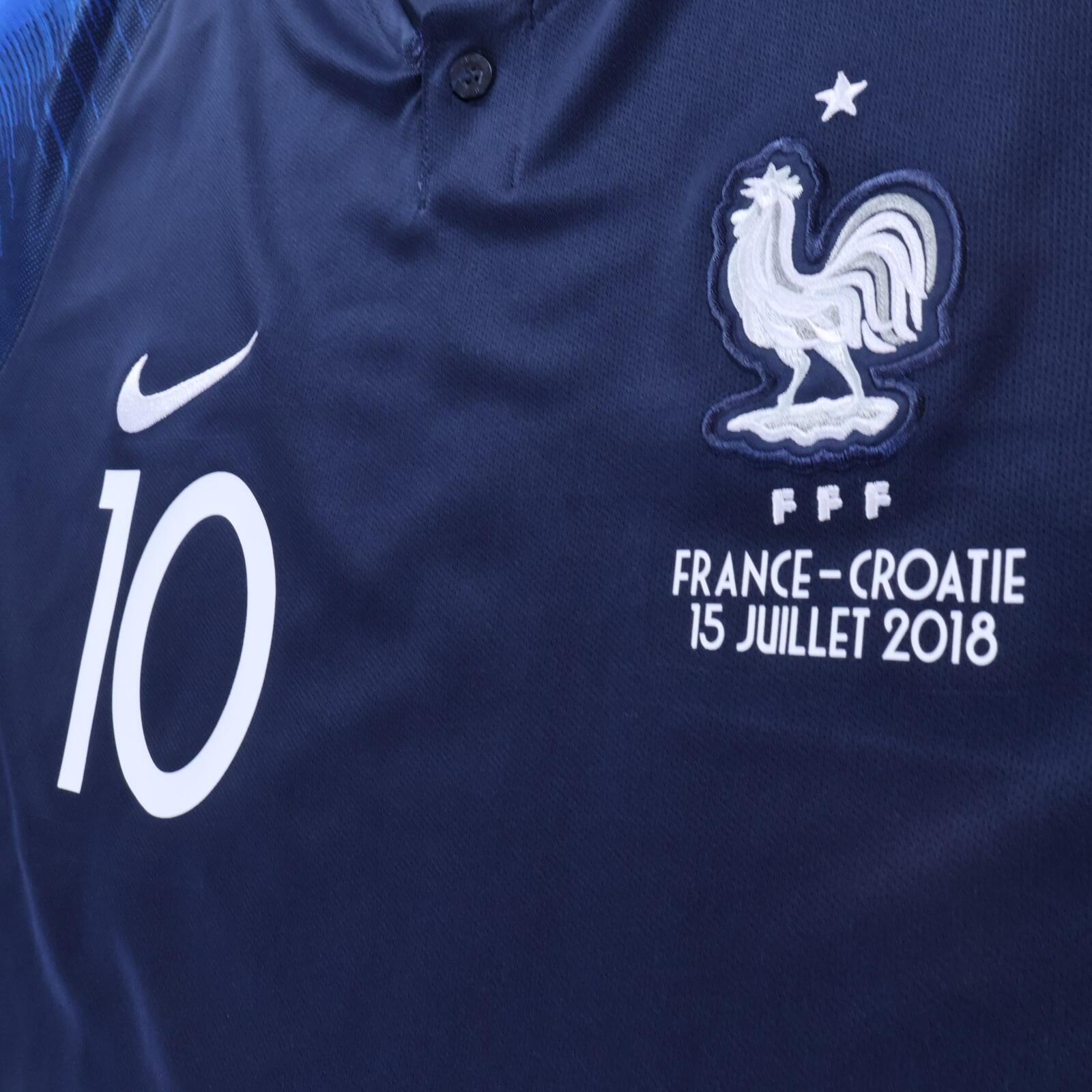 *MINT* France Mbappé #10 2018 Home Shirt - XL