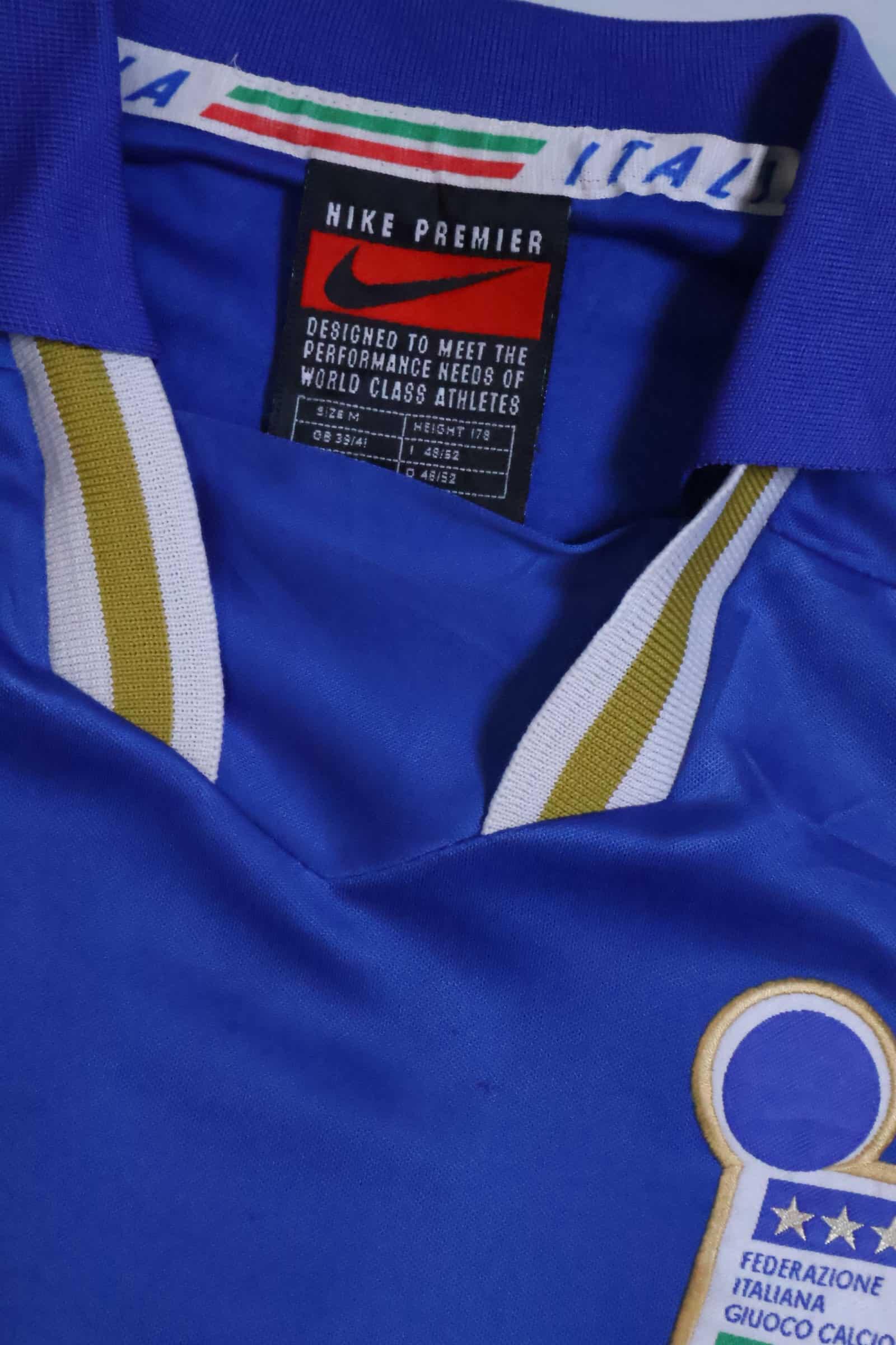 Italy 1996/97 Home Shirt - M Authenic Original Football Shirt