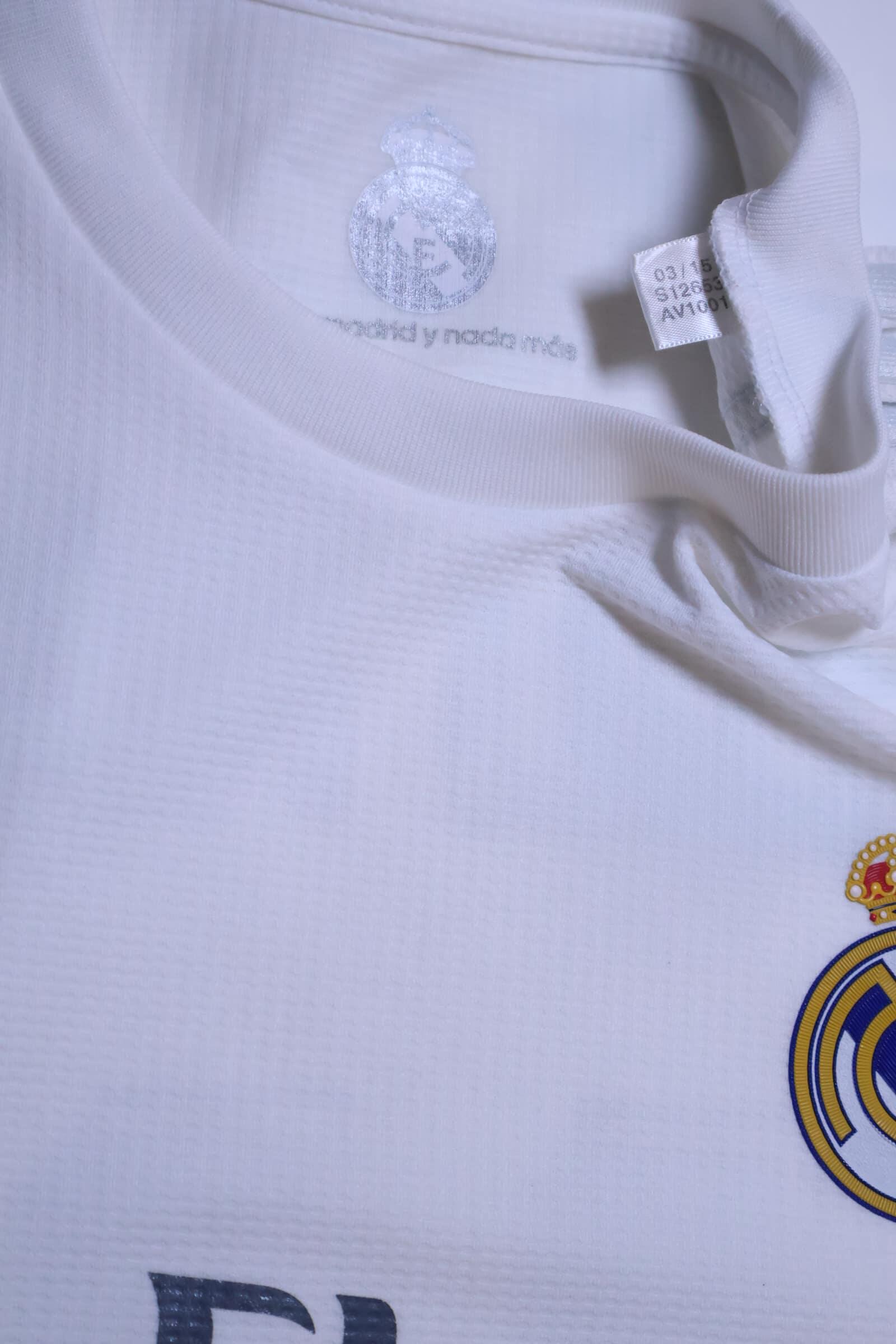 Real Madrid 2015/16 Sergio Ramos #4 Home Shirt - M Authenic Original Football Shirt