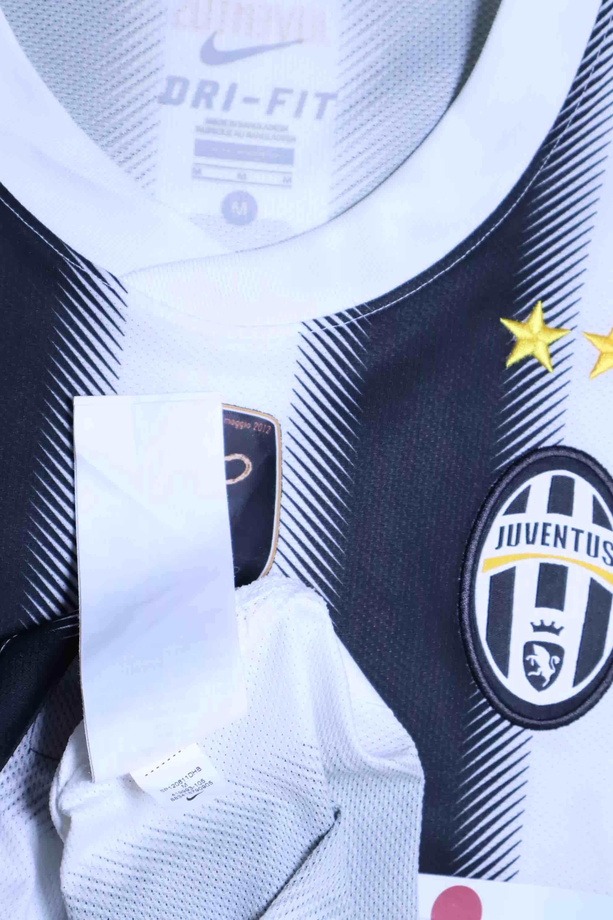 Juventus 2012/12 Home Shirt - Del Piero Last Game - M Authenic Original Football Shirt