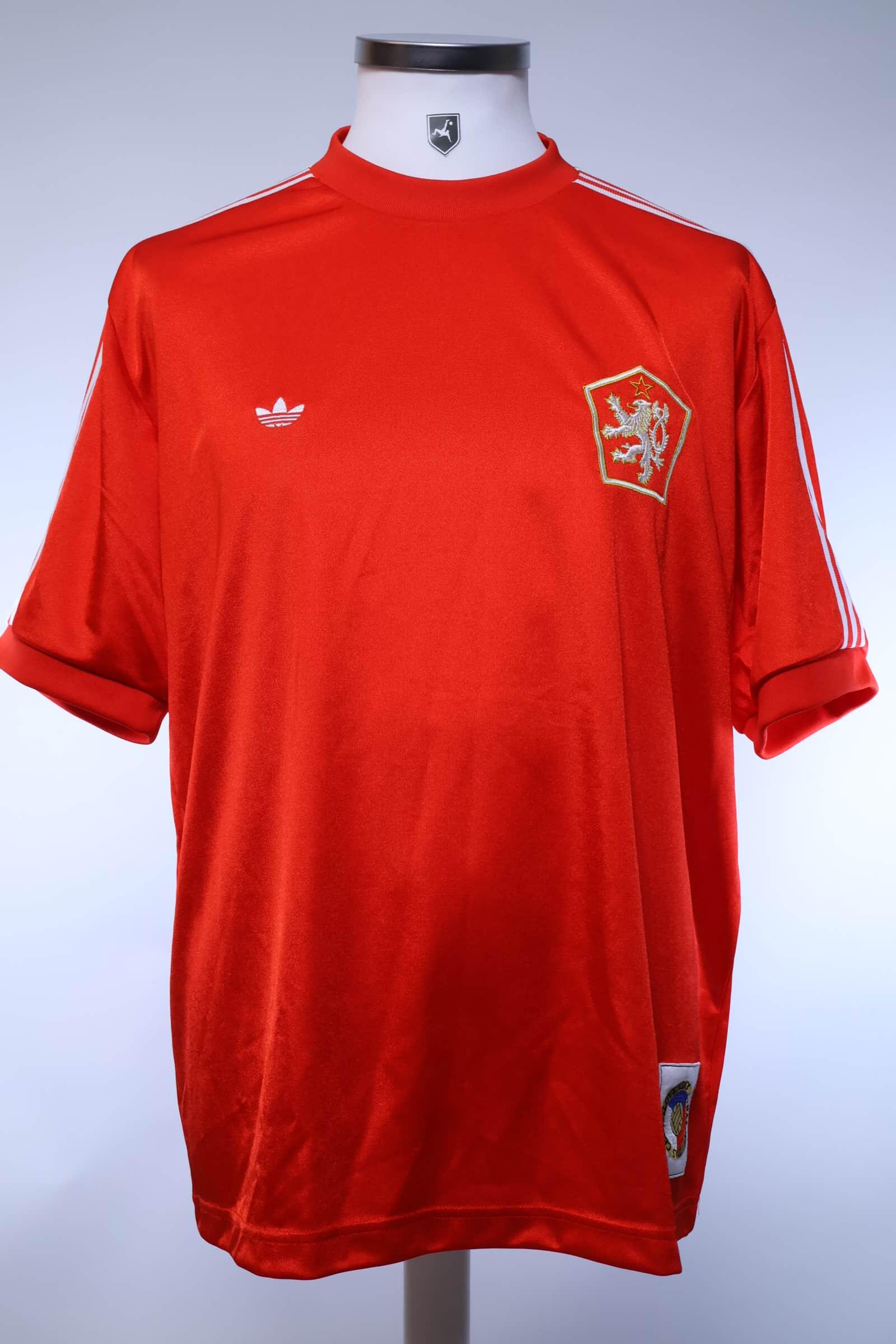 Czechoslovakia #8 1985/88 Home Shirt - L- FRONT