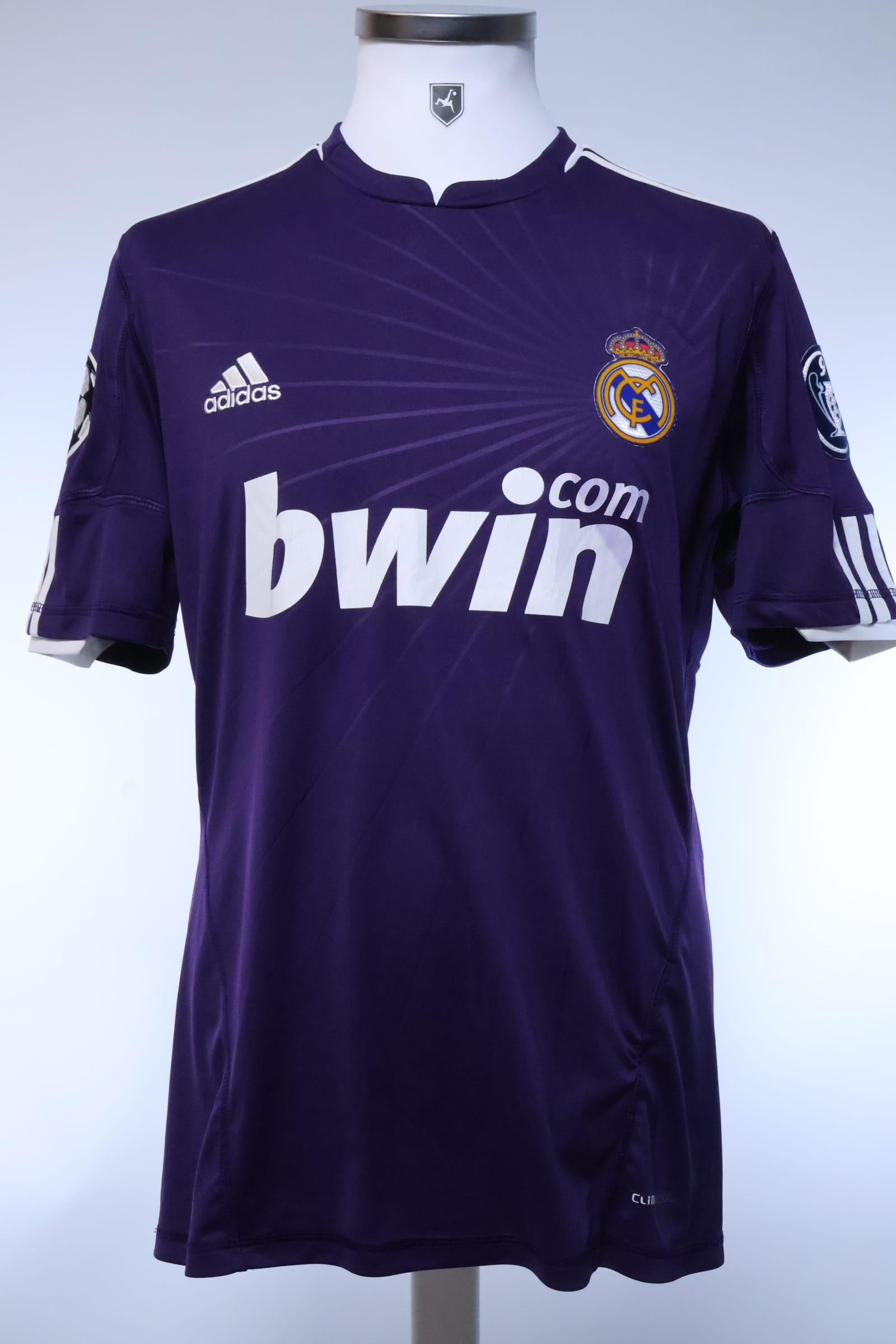 Real Madrid Ronaldo #7 2010/11 Third Shirt - M- BACK