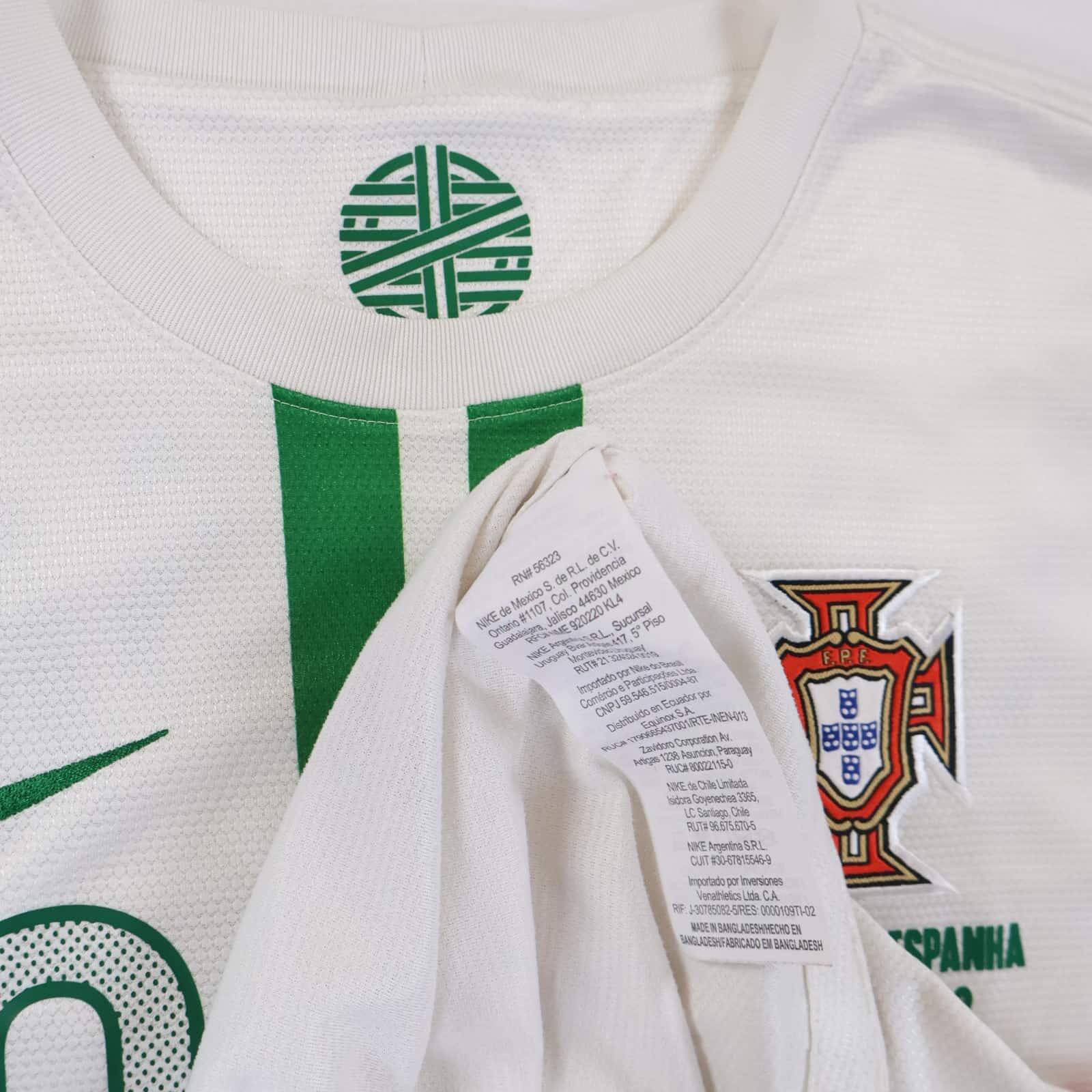 Portugal Quaresma #10 2012/13 Away Shirt - XL
