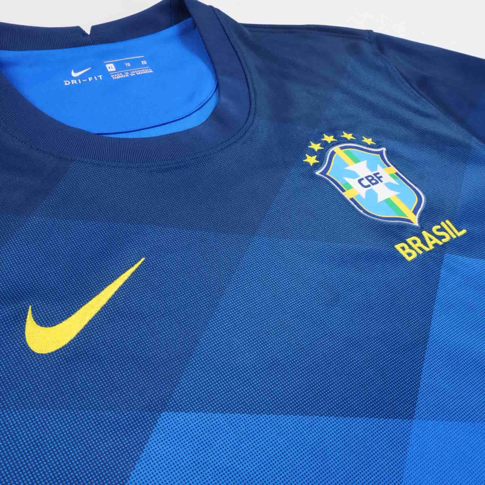 Brazil 2020/21 Away Shirt - XL