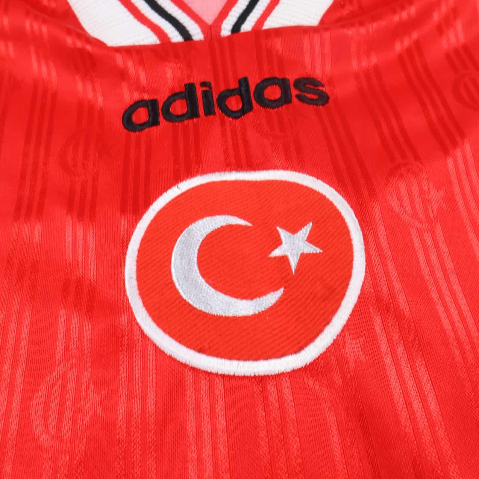 Turkey 1996/97 Home Shirt - XL