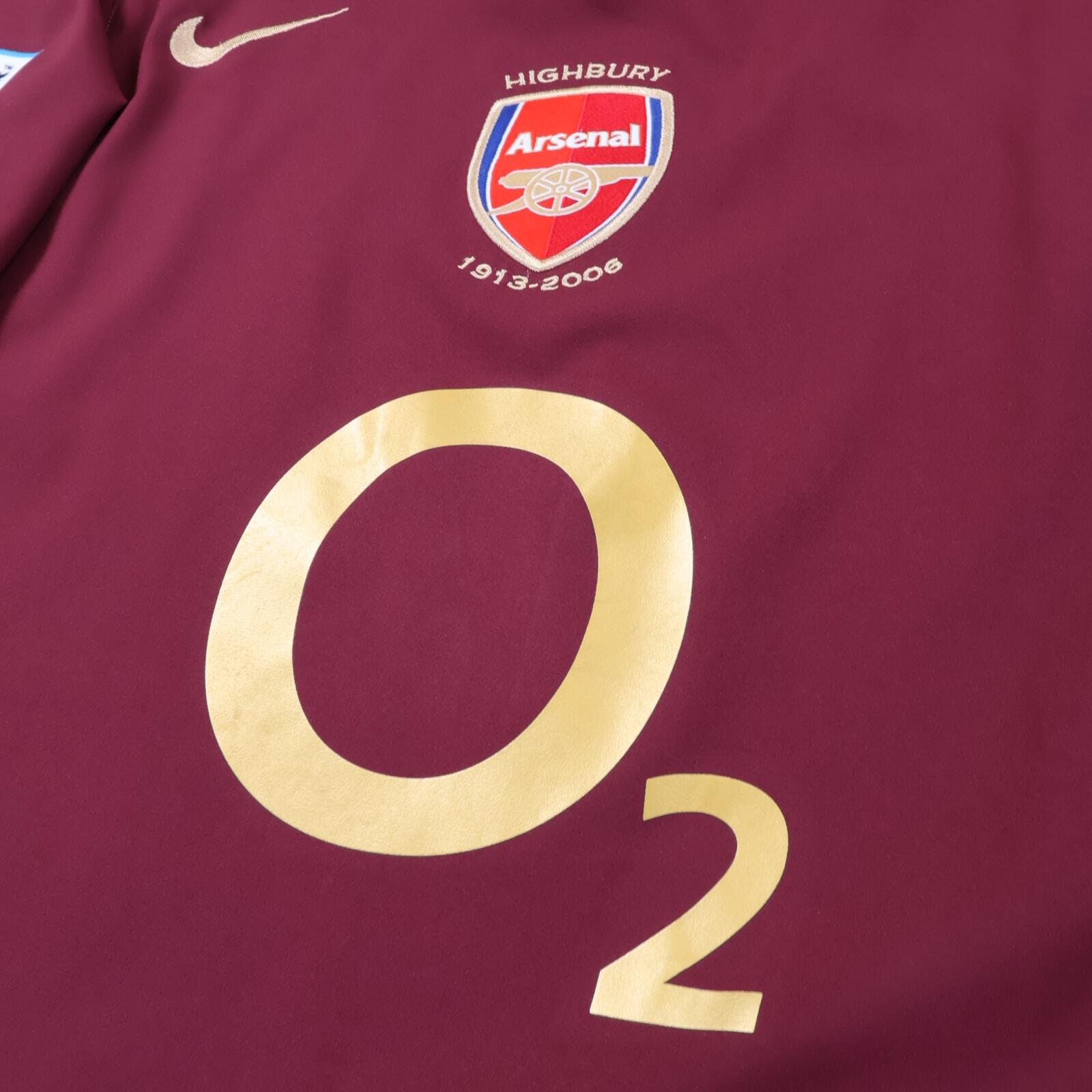 Arsenal Henry #14 2005/06 Home Shirt - M