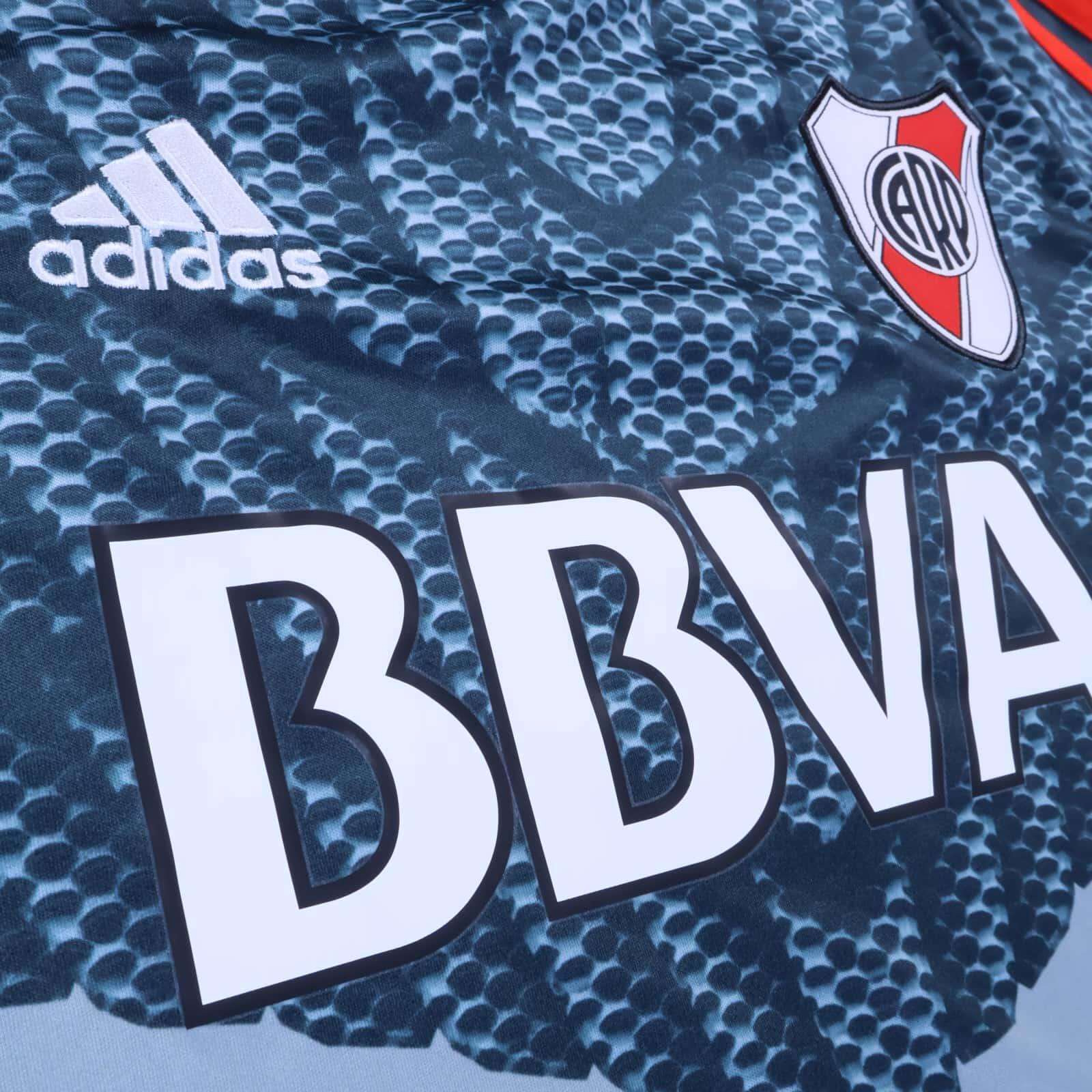 Club Atletico River Plate 2016/17 Goalkeeper Shirt - S- BACK