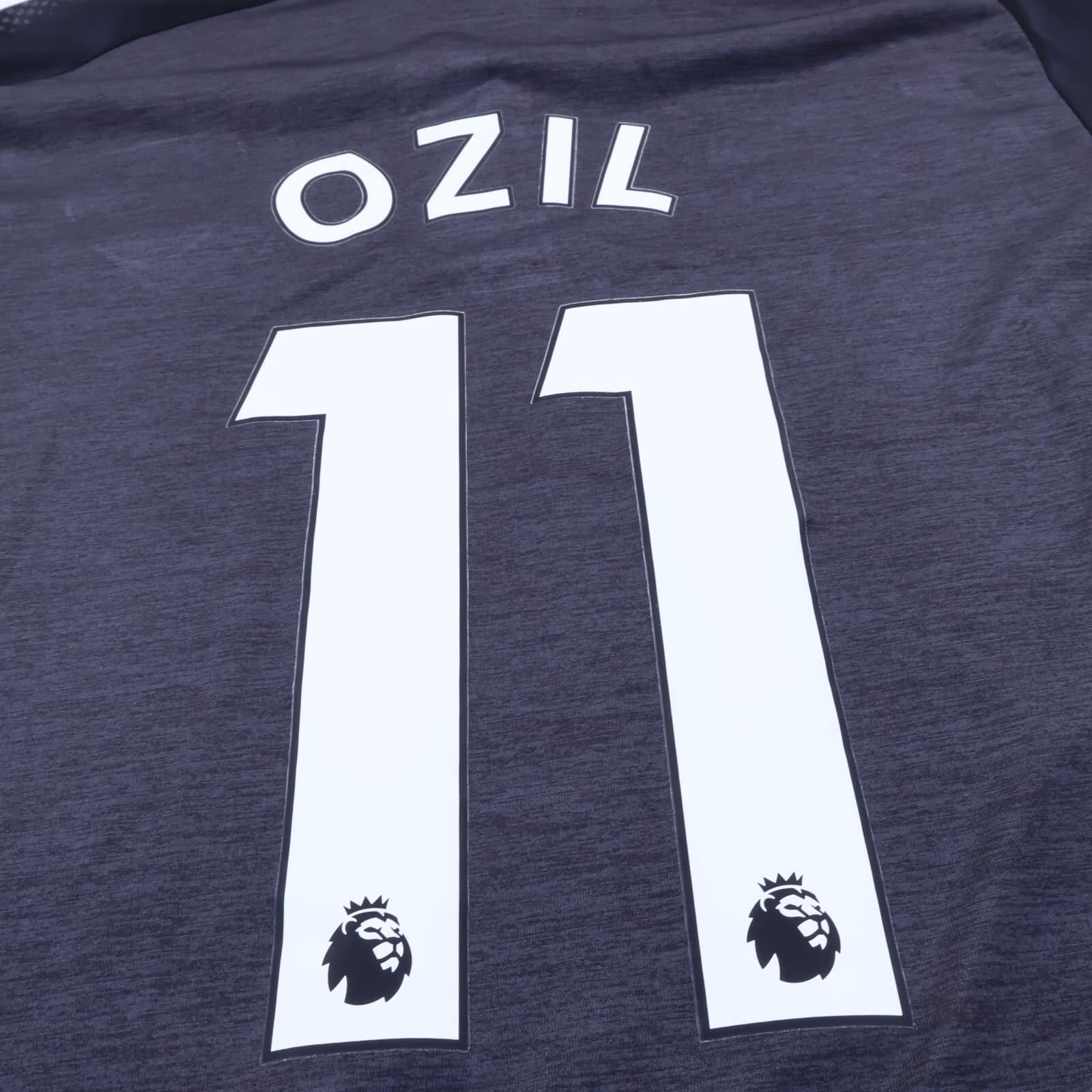 Arsenal Ozil #11 2017/18 Third Shirt - M