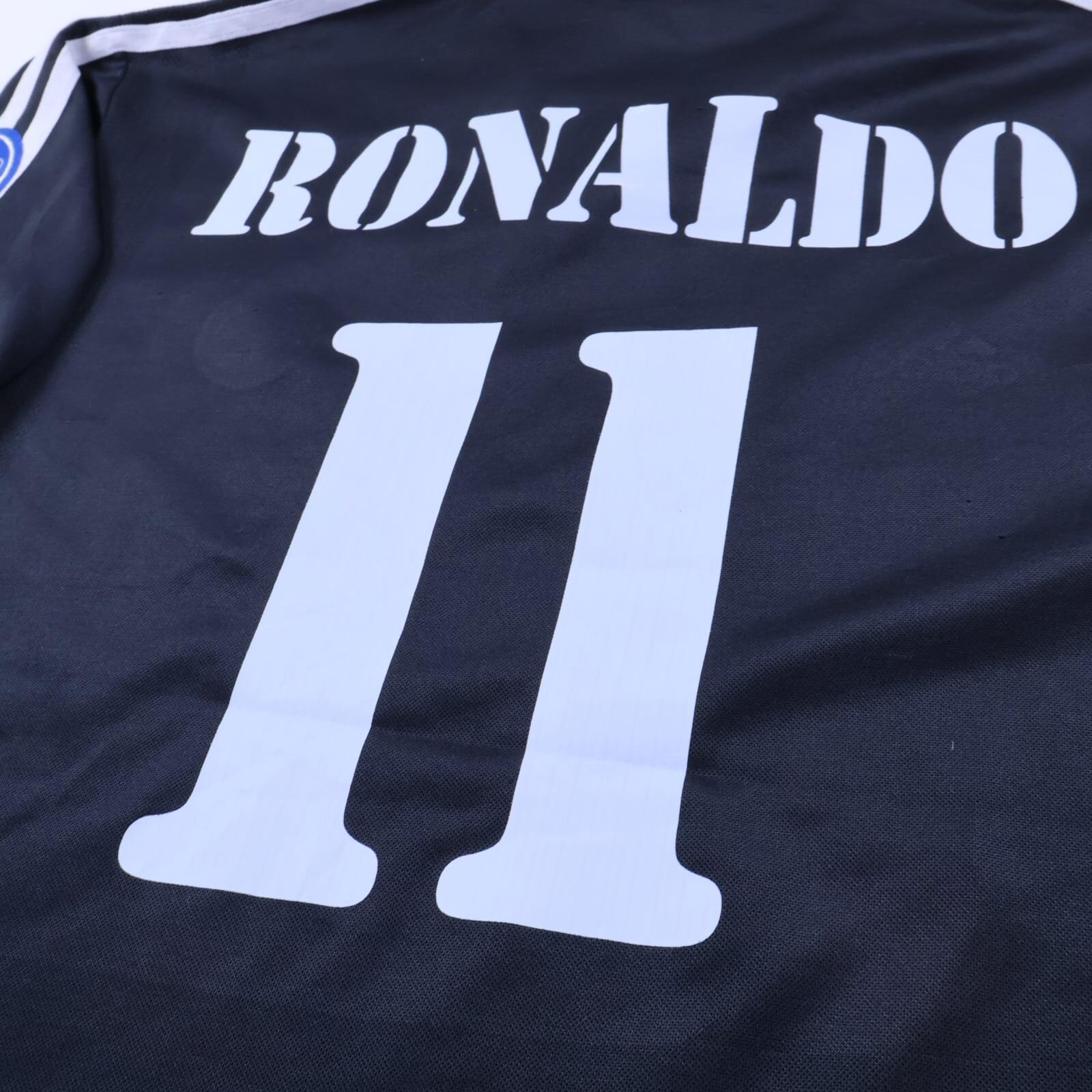 Real Madrid Ronaldo #11 2002/03 Away Shirt - L