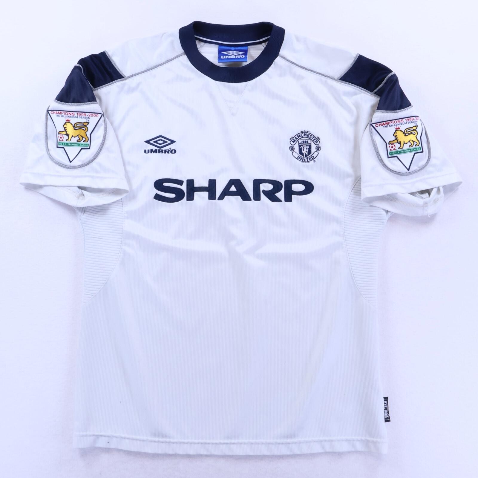 Manchester United Beckham #7 1999/00 Away Shirt - M