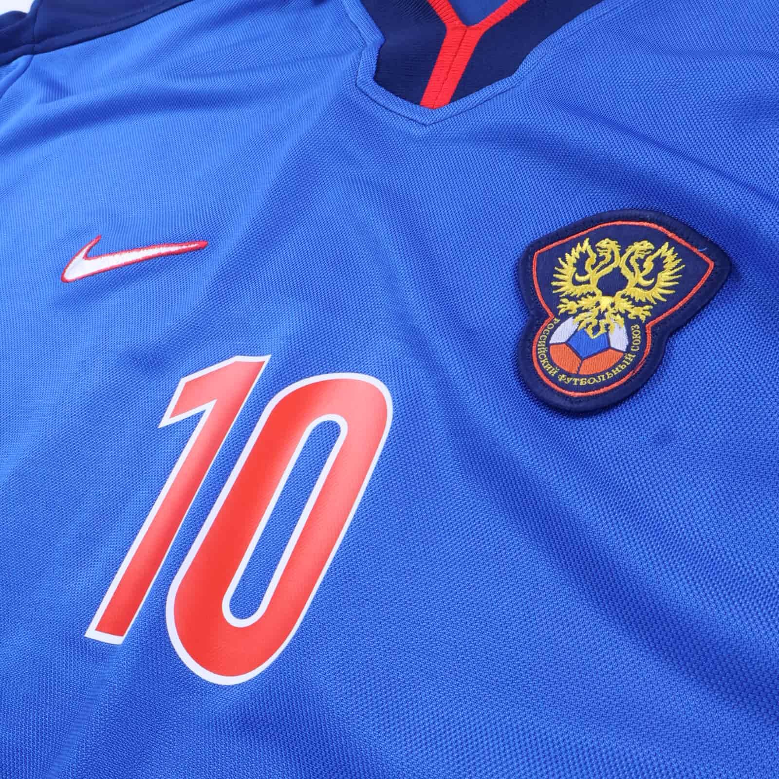 Russia Mostovoi #10 1998/00 Away Shirt - L