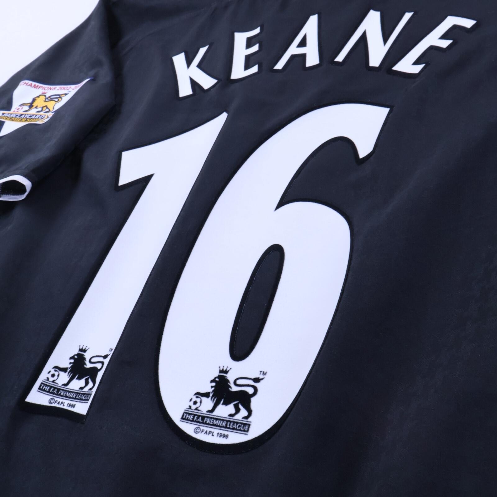 Manchester United Keane #16 2003/05 Away Shirt - M
