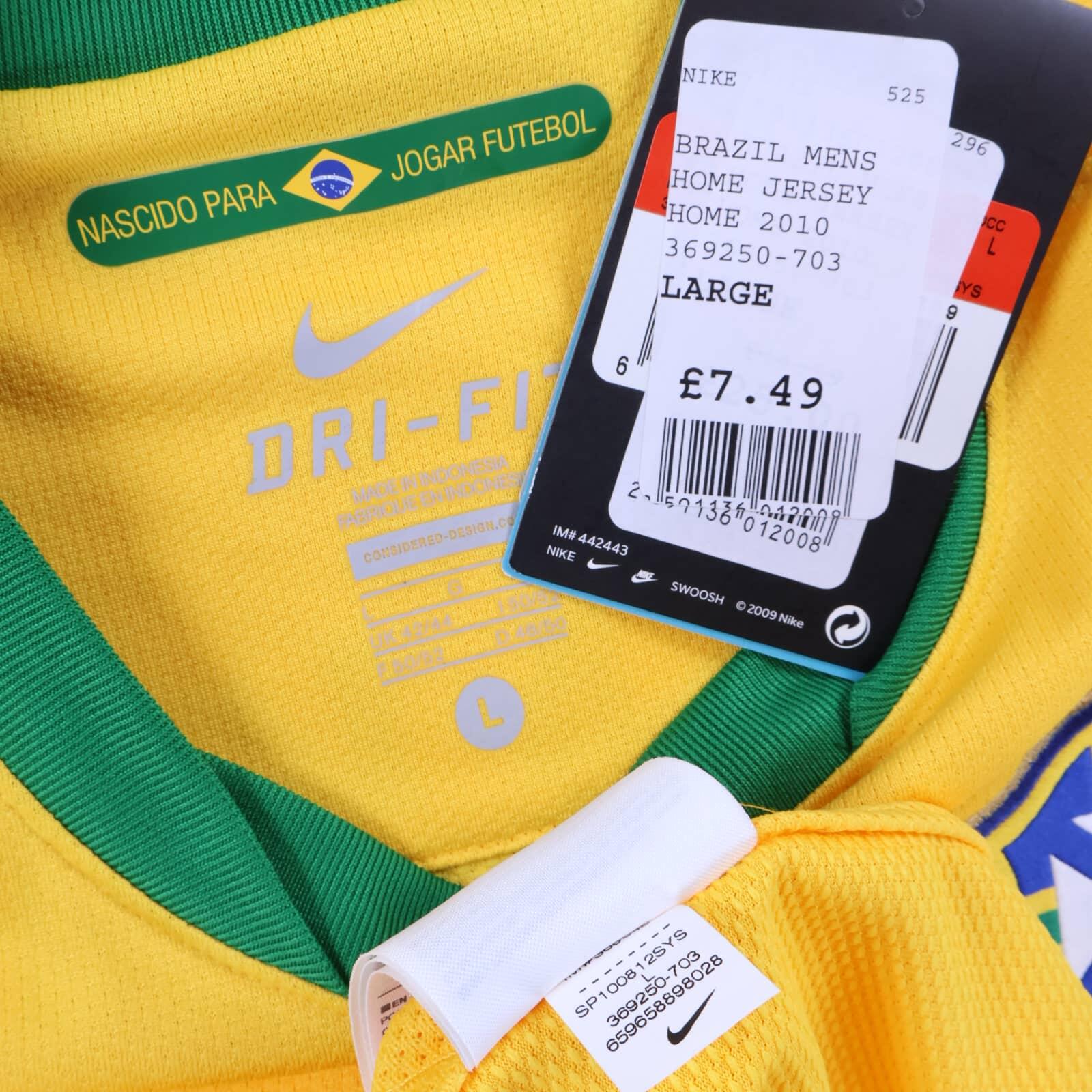 *NWT* Brazil Kaka #10 2010/11 Home Shirt - L