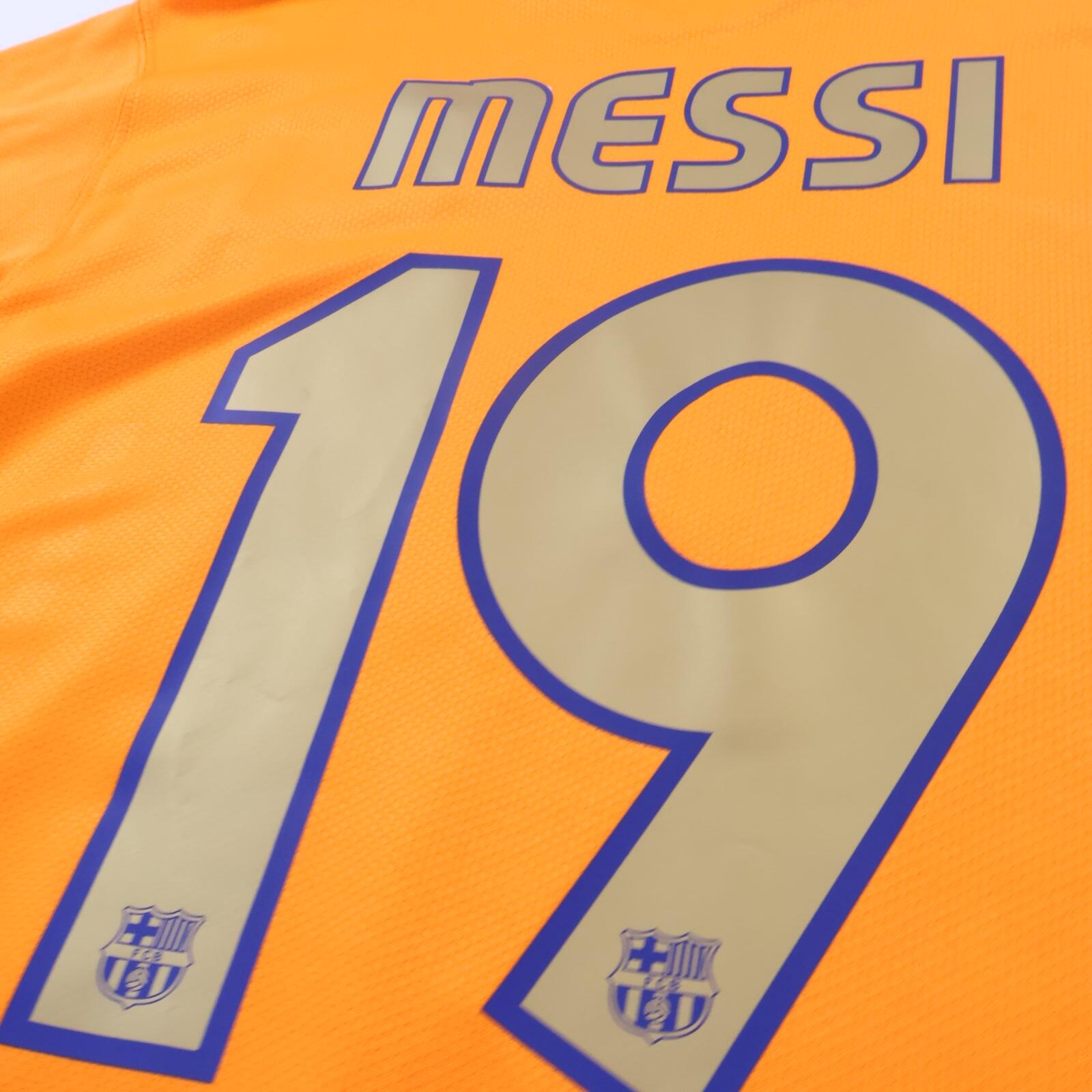 Barcelona Messi #19 2006/07 Away Shirt - M