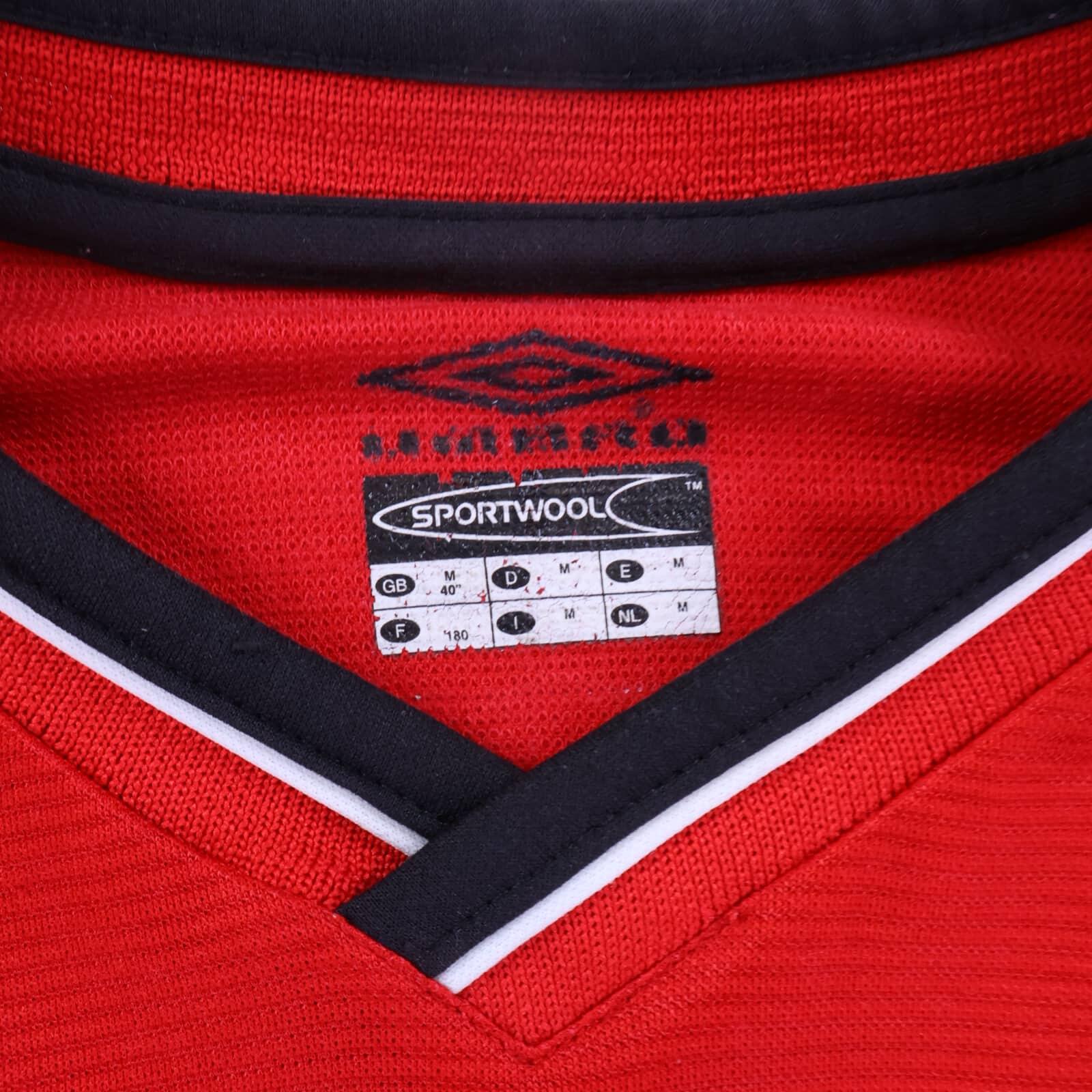 Manchester United Veron #4 2000/02 Home Shirt - M