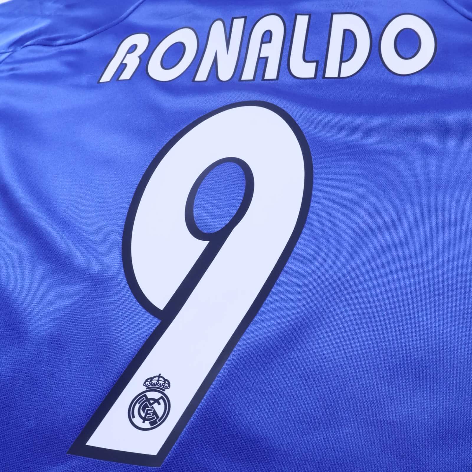 Real Madrid Ronaldo #9 2004/05 Third Shirt - 2XL