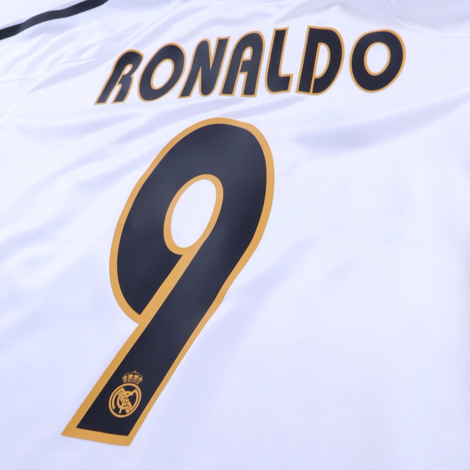 Real Madrid Ronaldo #9 2004/05 Home Shirt - M
