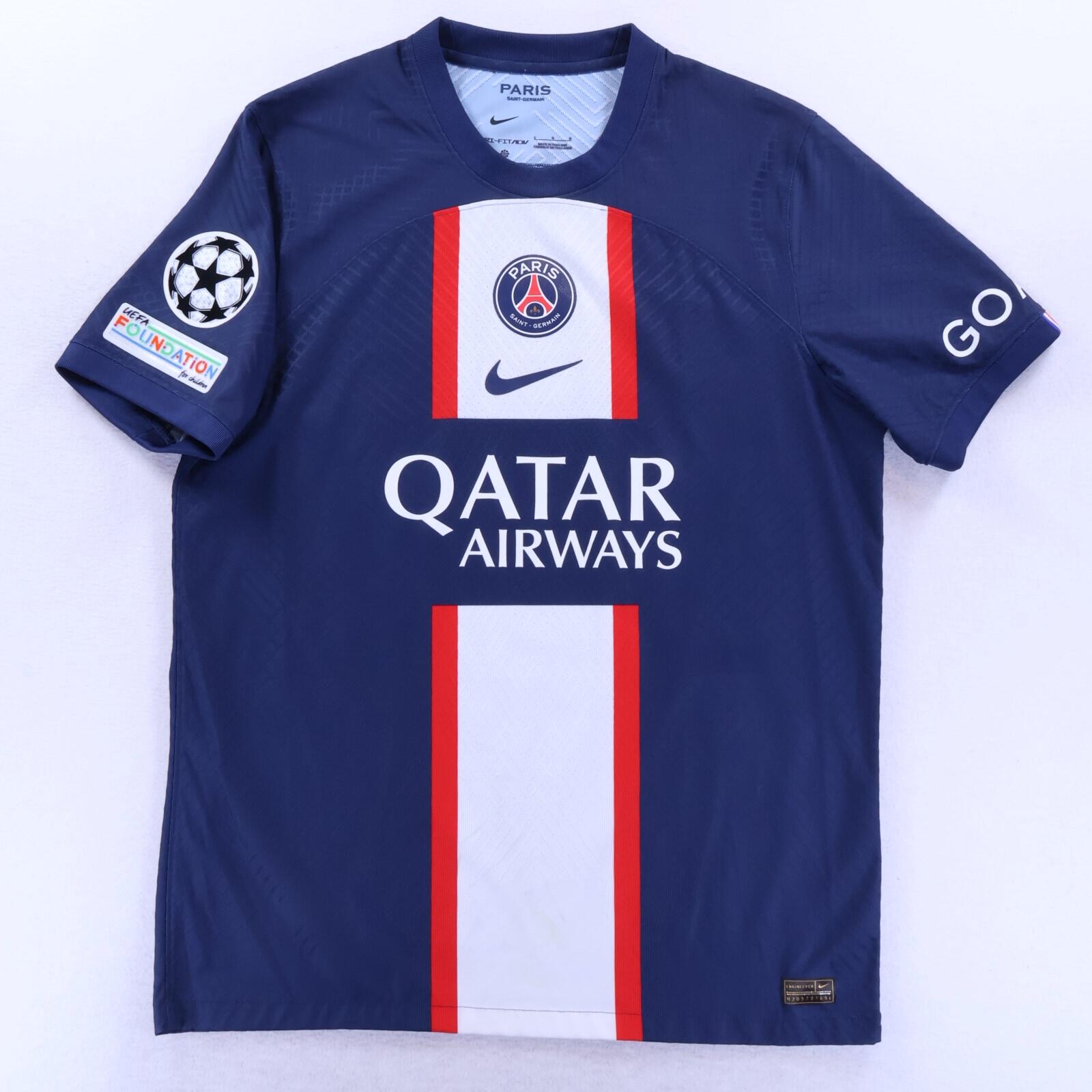 Paris Saint-Germain F.C Messi #30 2022/23 Home Shirt - L