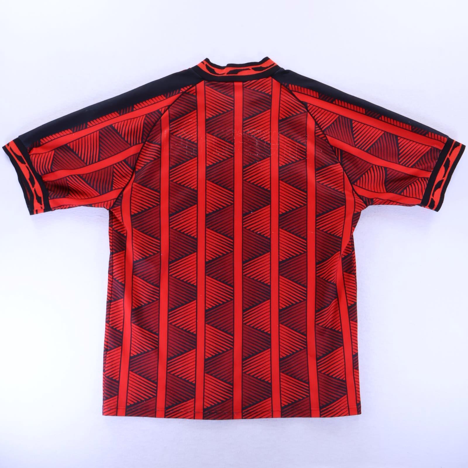 Eintracht Frankfurt 1995/96 Home Shirt - M
