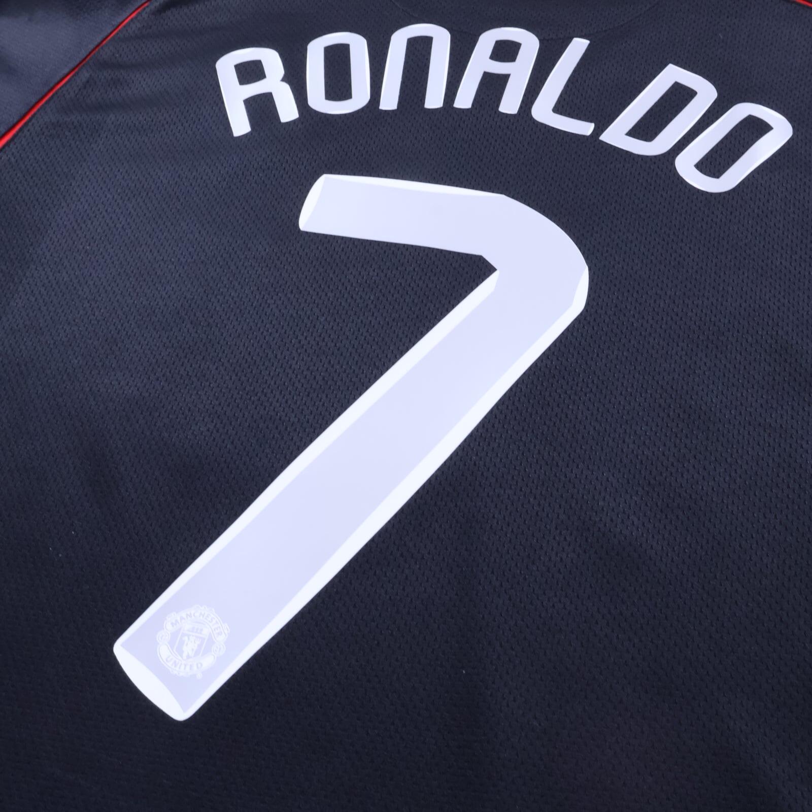 Manchester United Ronaldo #7 2007/08 Away Shirt - L